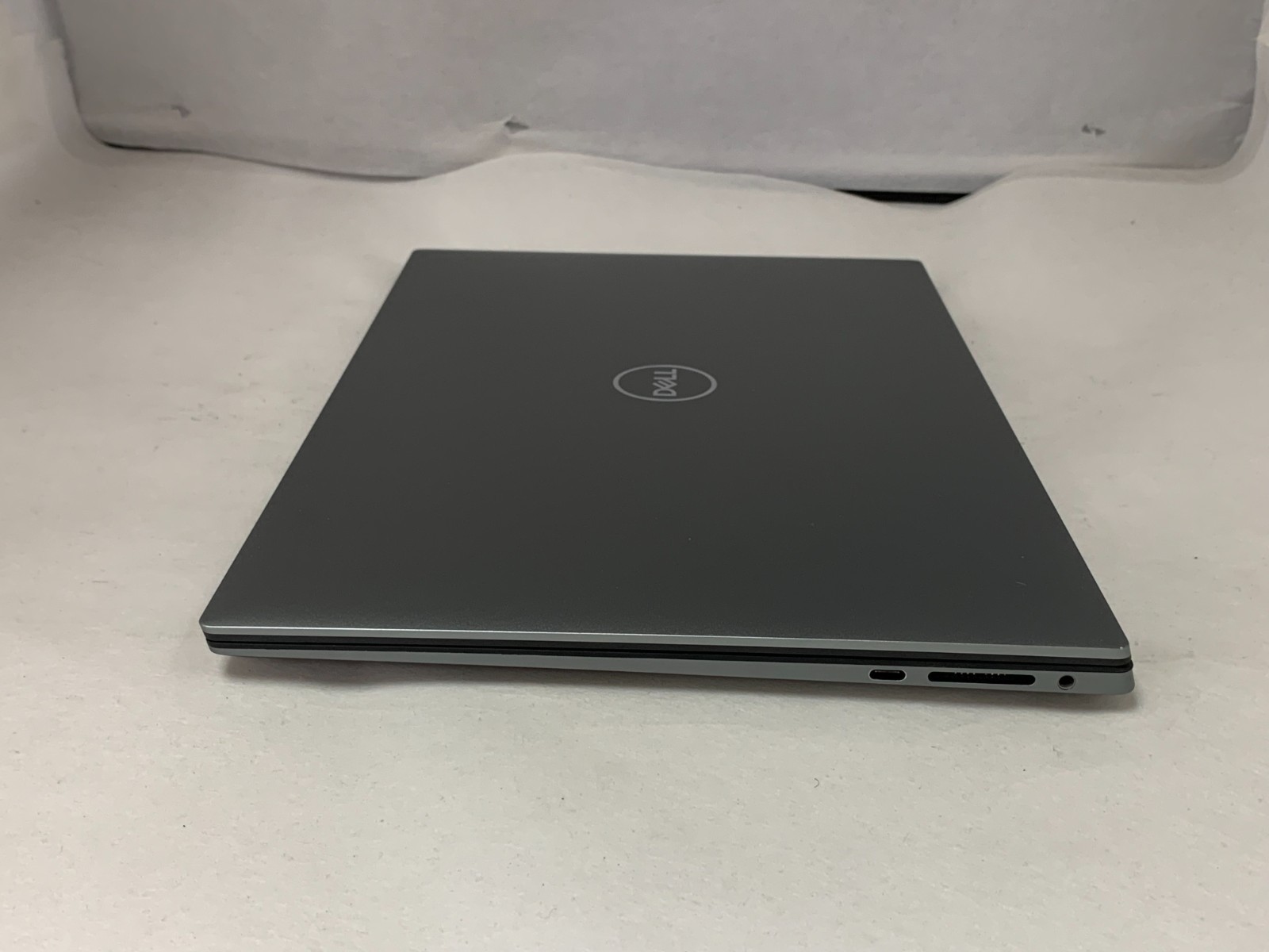 Dell Precision 5570 15.6″ UHD+ Touch i7-12800H 32GB 512GB NVMe NVIDIA RTX A2000