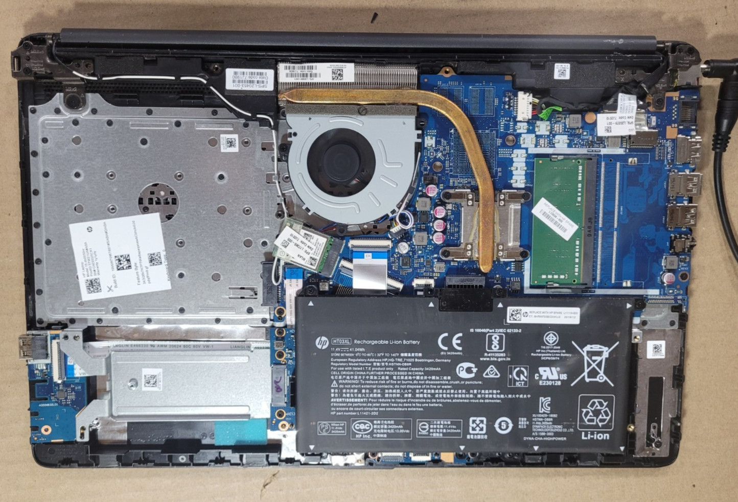 Hp model 15-db0050nr w/AMD A4-9125, 4GB RAM Laptop for Parts/Repair #0023
