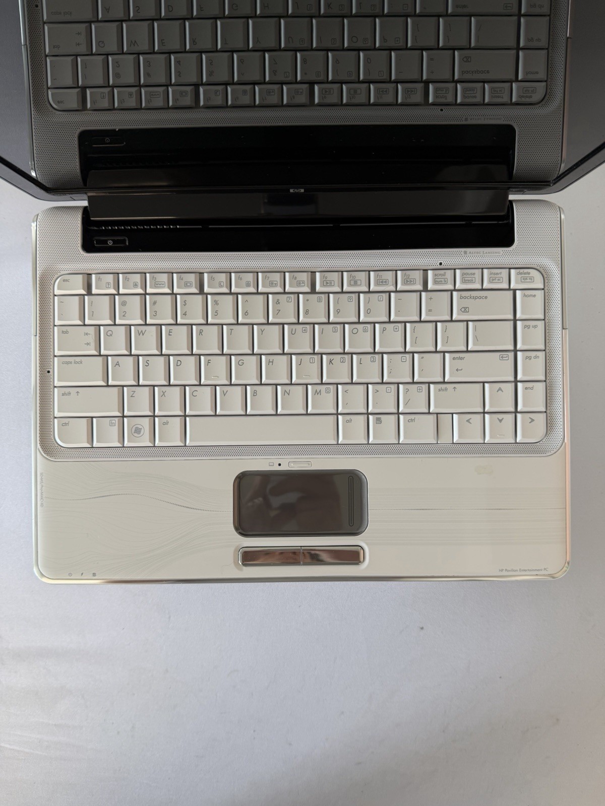 HP Pavillion dv4-2145dx Laptop – Good Screen – RAM 4 GB – Read Des