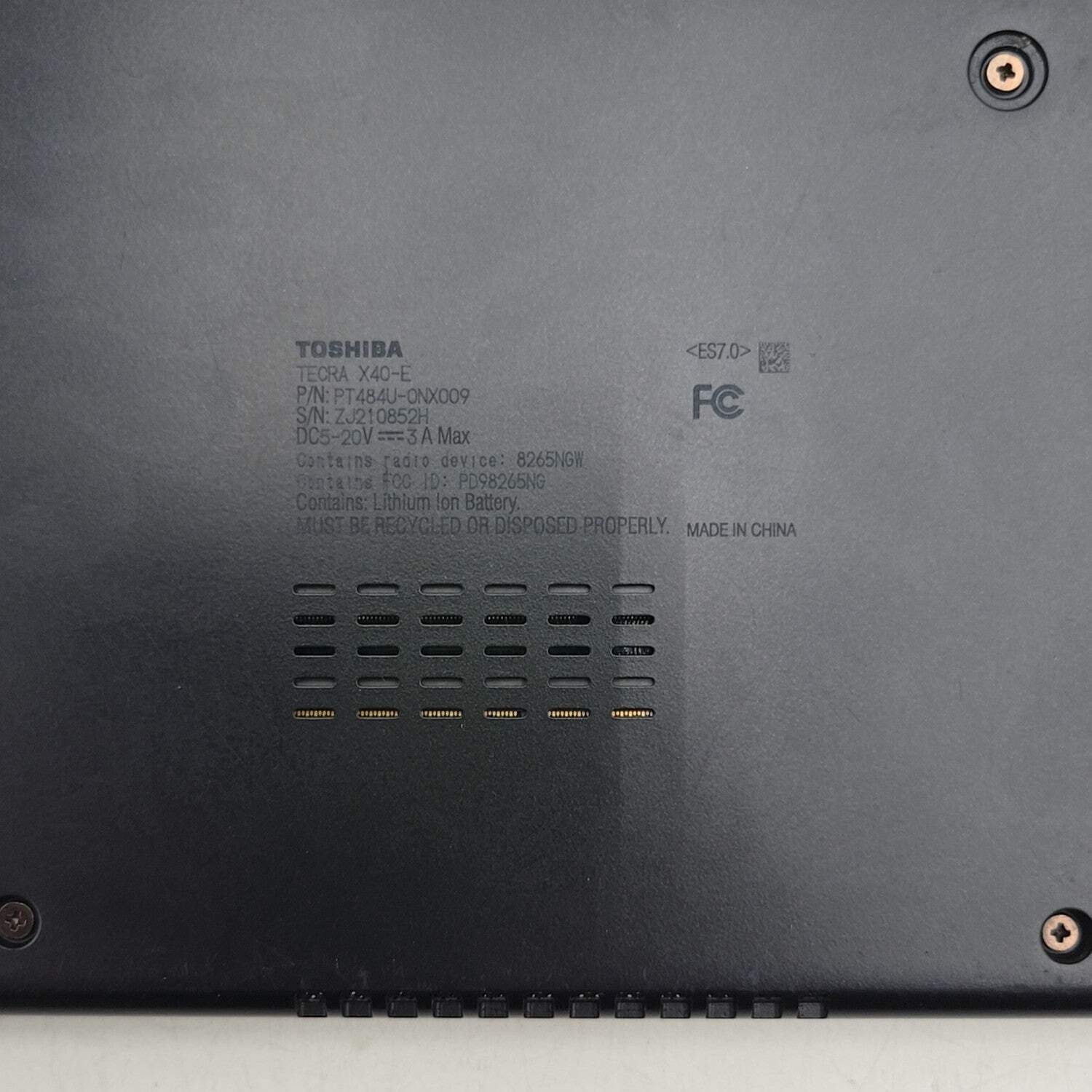Toshiba Tecra X40-E X40-E 14″ i7-8650U 1.9GHz 16GB RAM 512GB SSD