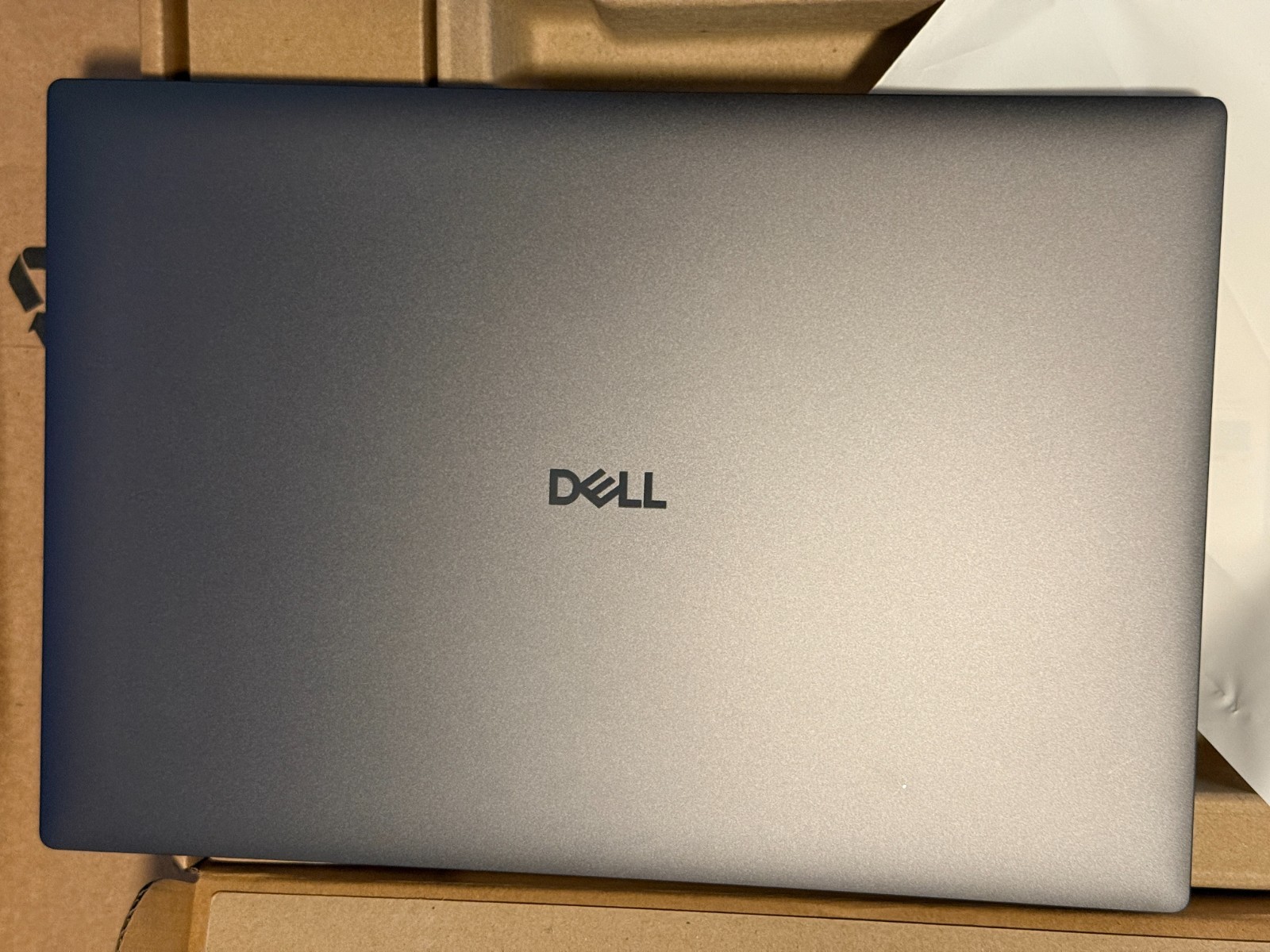 Dell Pro Max 16 Premium MA16250 Core Ultra 7 265H 16″ FHD+ 32GB LPDDR5x RTX 1000