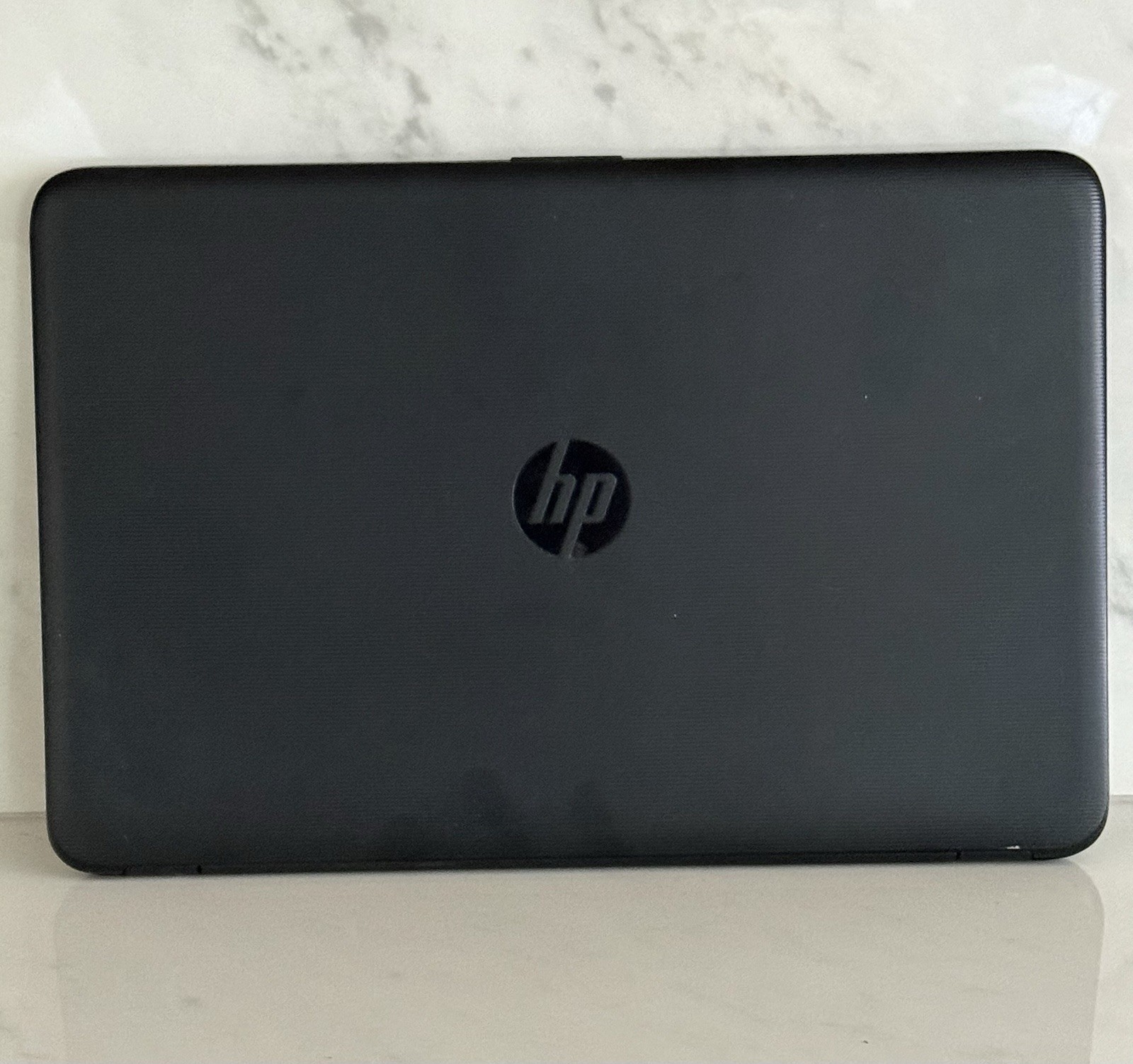 HP Notebook 15-ba009dx 15.6″ Laptop