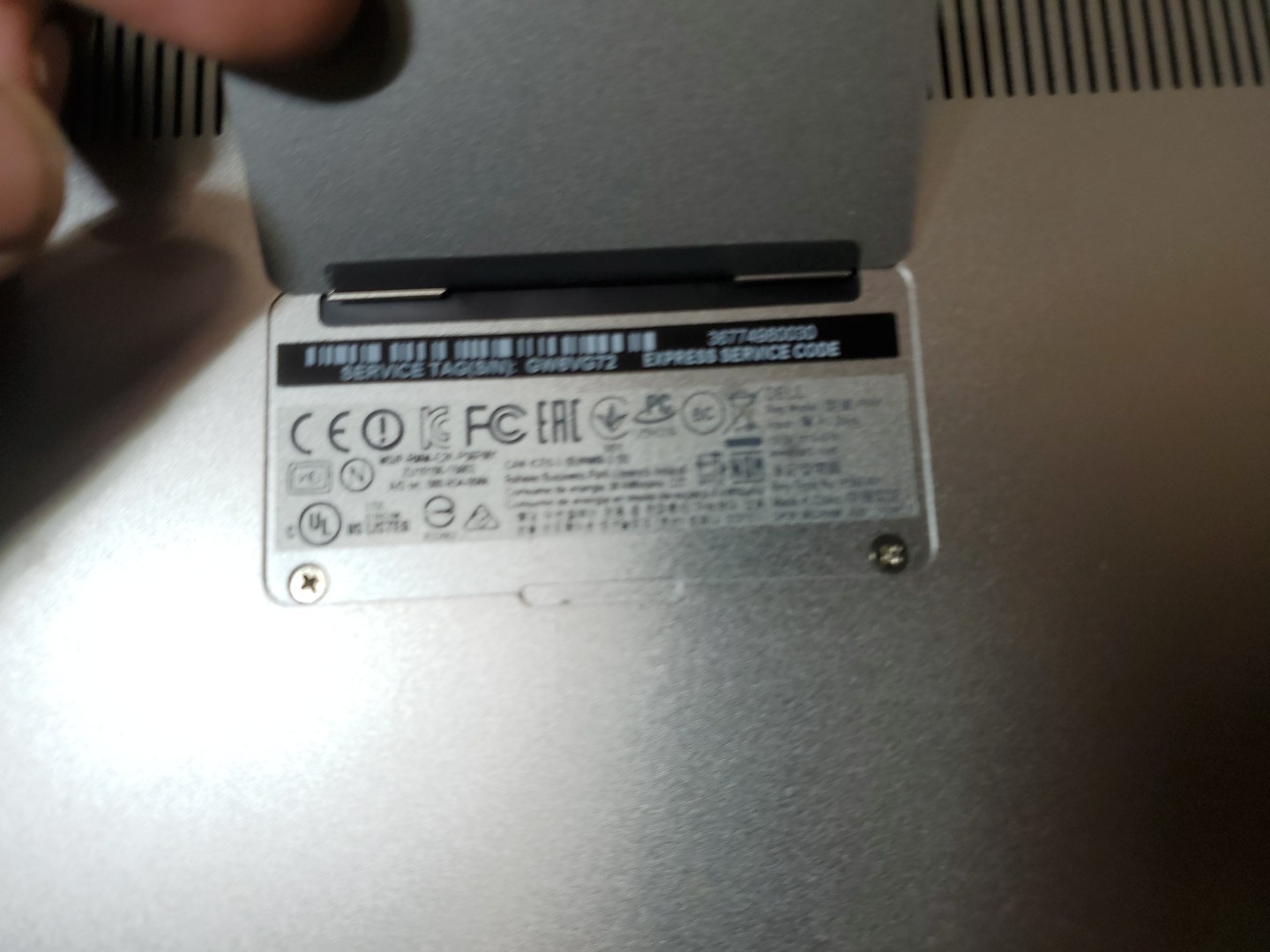 Dell XPS 15 9550 i5-6300HQ 2.30GHz 8GB RAM 1TB Touchscreen Win 10 PRO.