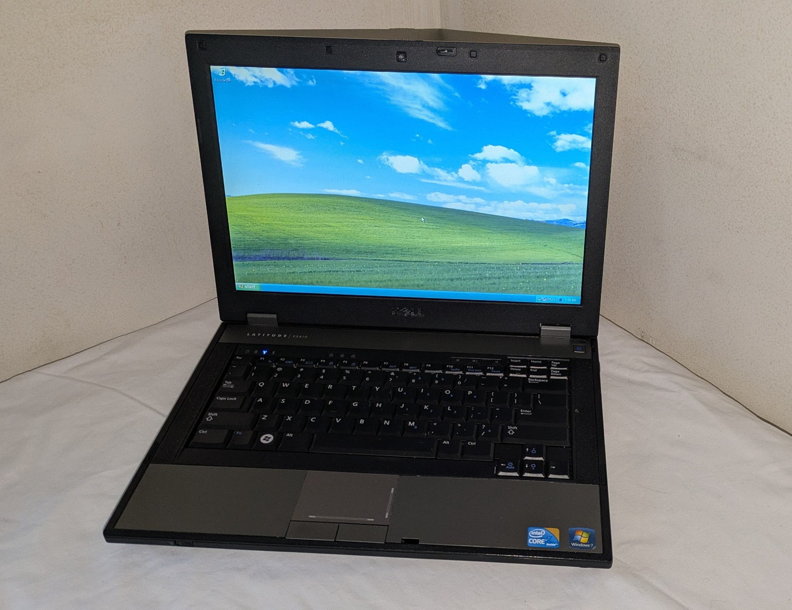 Dell Latitude E5410 Laptop 14″ Intel i7-620M 2.67GHz 4GB RAM 320GB HD Windows XP