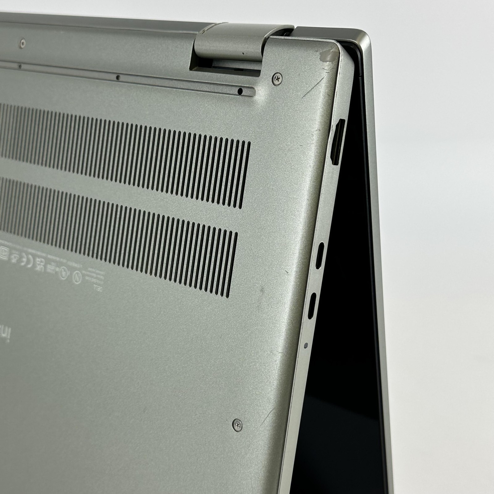 Dell Inspiron 7425 2-in-1 14 FHD+ TOUCH Ryzen 7 5825U 16GB 512GB MUFFLED SPEAKER