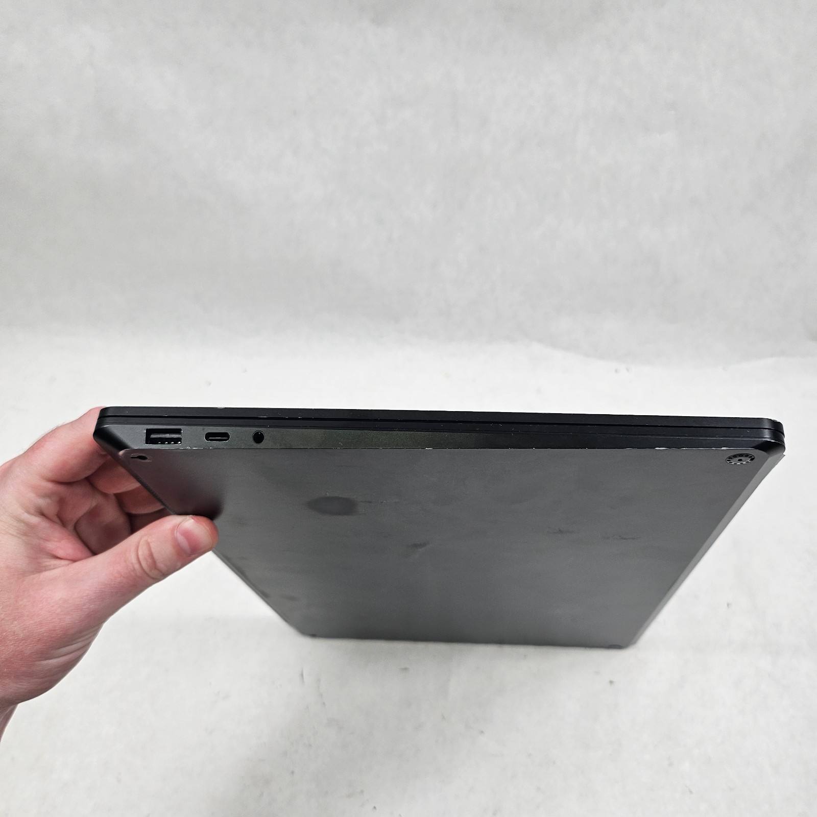Microsoft Surface Laptop 3 15.6” i7-1065G7 512GB SSD 16GB RAM CRACKED SCREEN