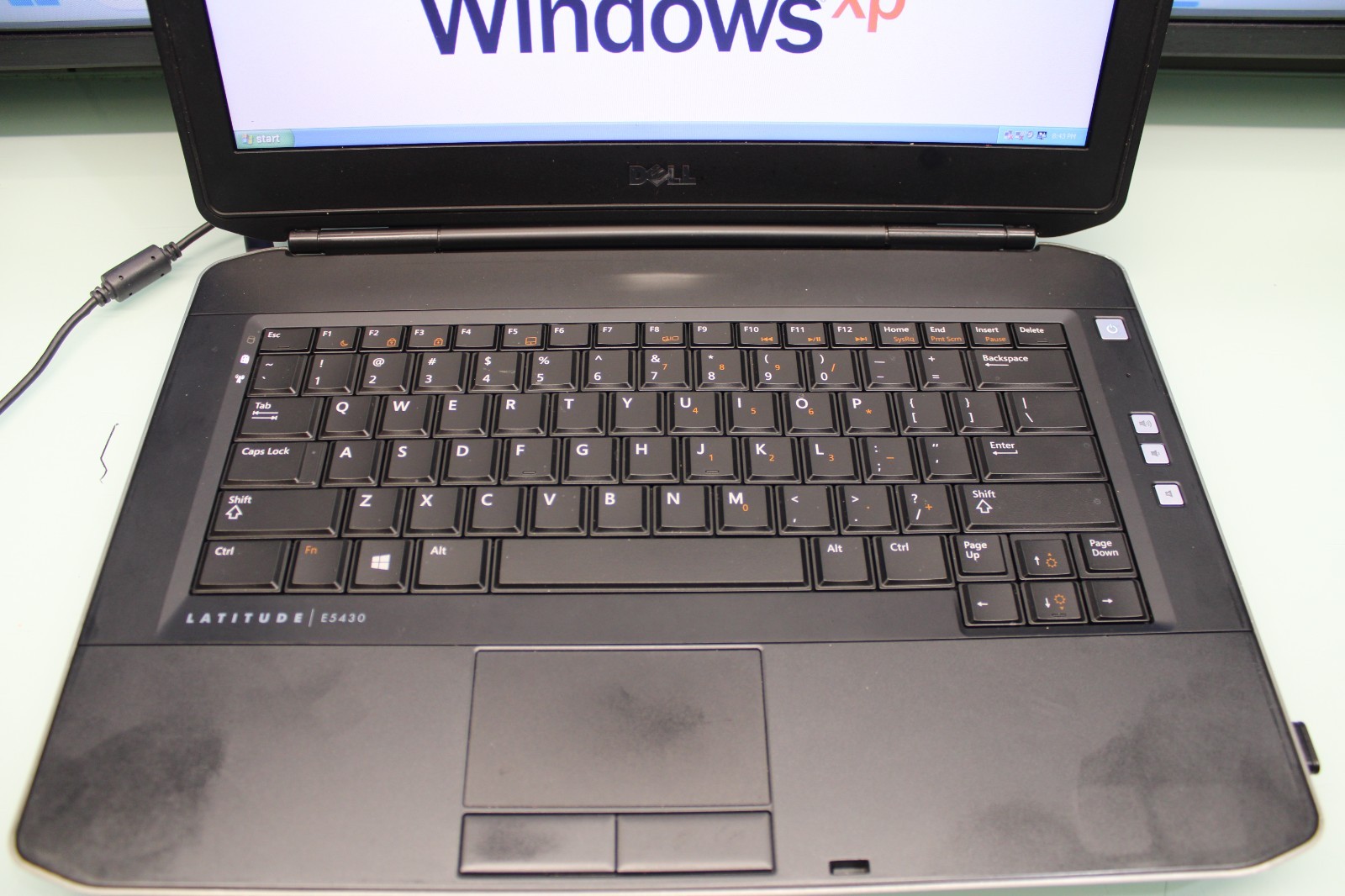 #17 Dell Latitude E5430 Intel i3-2328M @ 2.2GHz 4 GB 320 HDD WINDOWS XP