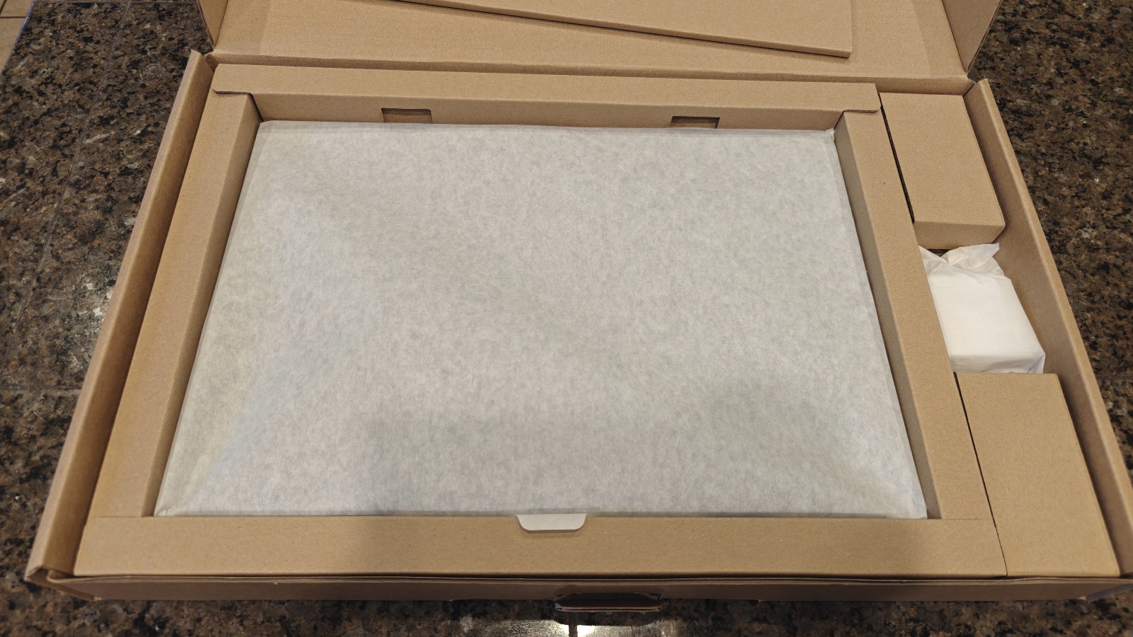 Galaxy Book 6 Win 11 Home | 16 GB | 512 GB | 16.0 Touch | Intel Core Ultra 7 355