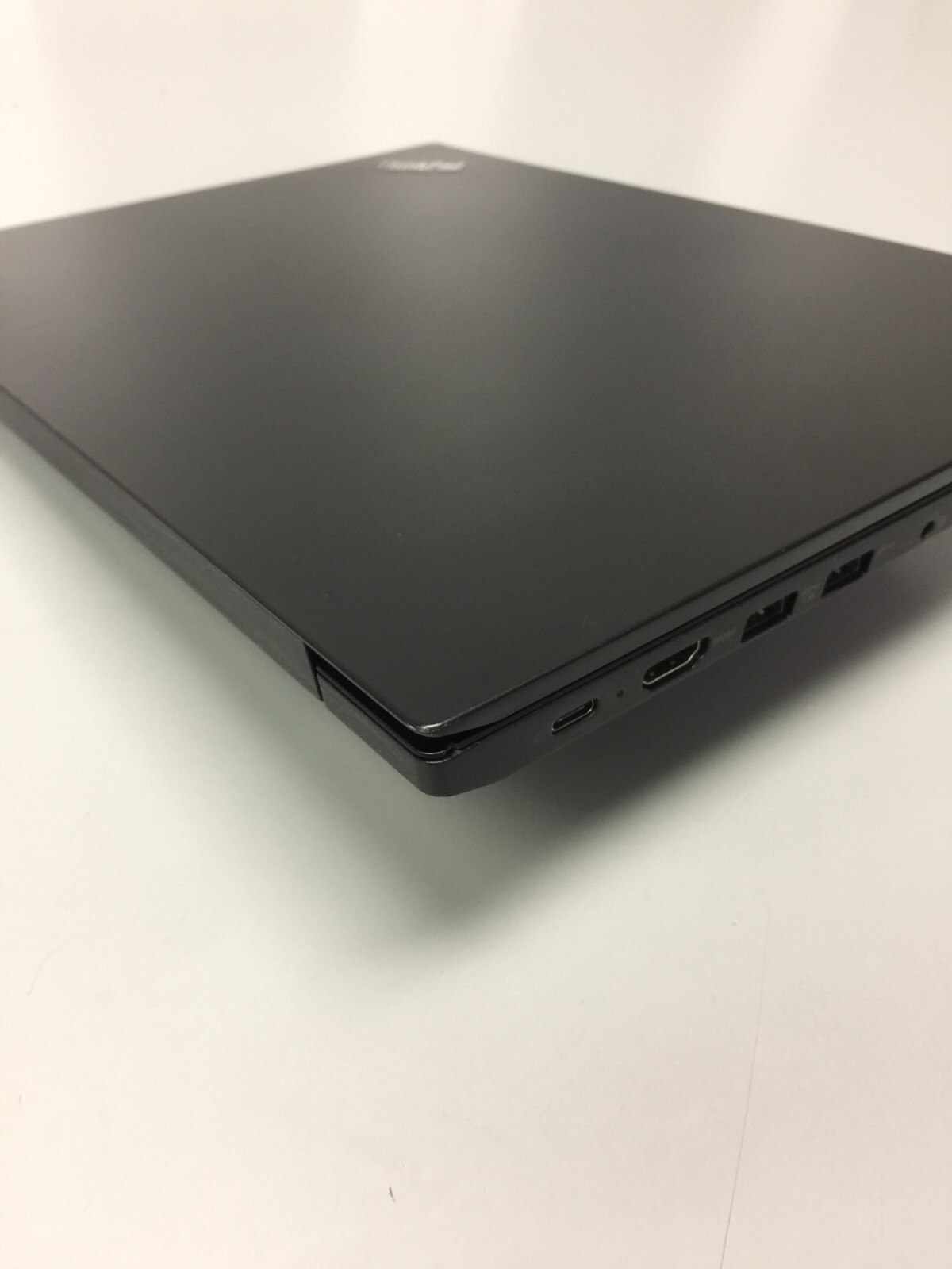 Lenovo ThinkPad E480 14″ core i5 7th Gen 2.50 GHz 8 GB RAM 256 GB SSD WIN 11 PRO