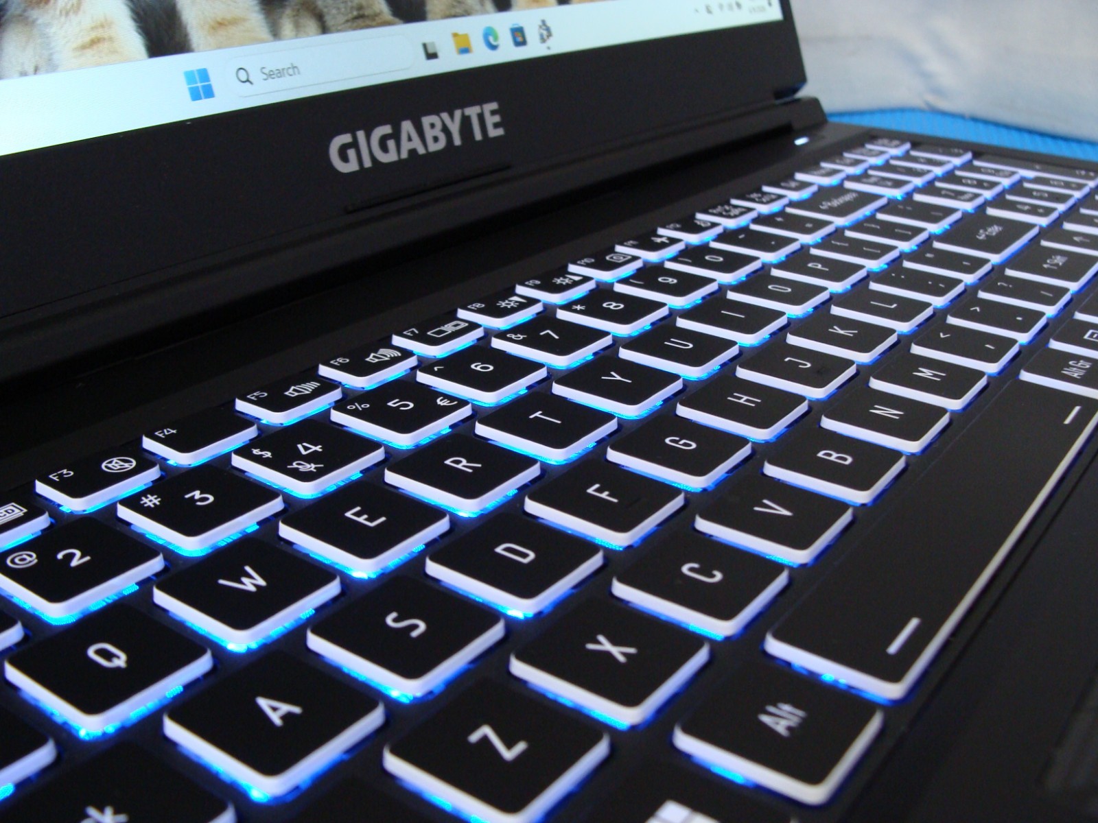 Gigabyte G5 KF5 15.6″ FHD 144hz i7-12650H 2.3GHz 16GB 512GB RTX 4060 Win 11 Home