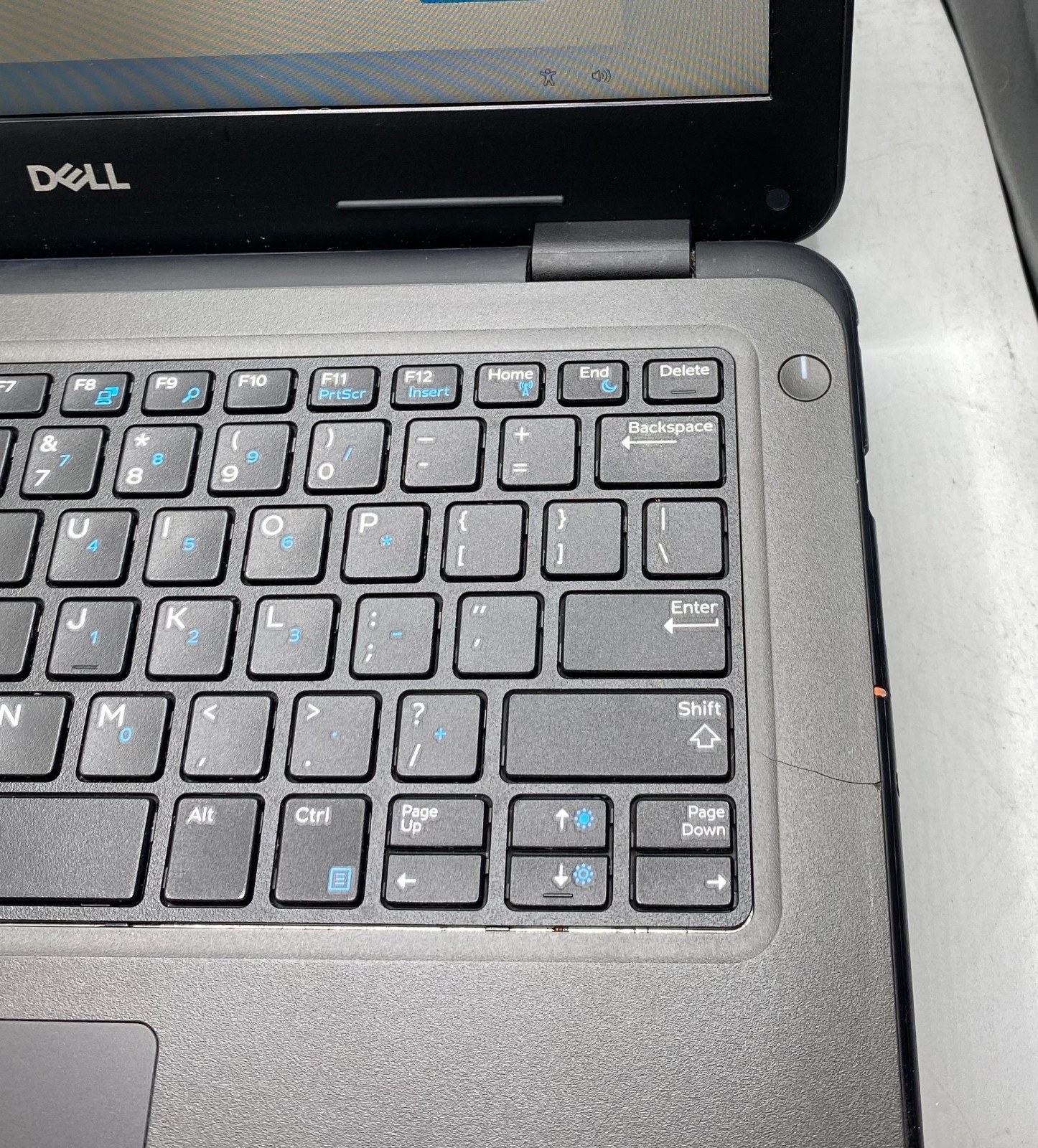 Dell Latitude 3310 13.3″ Laptop Intel Core i5-8265U 1.60GHz 8GB RAM 256GB SSD