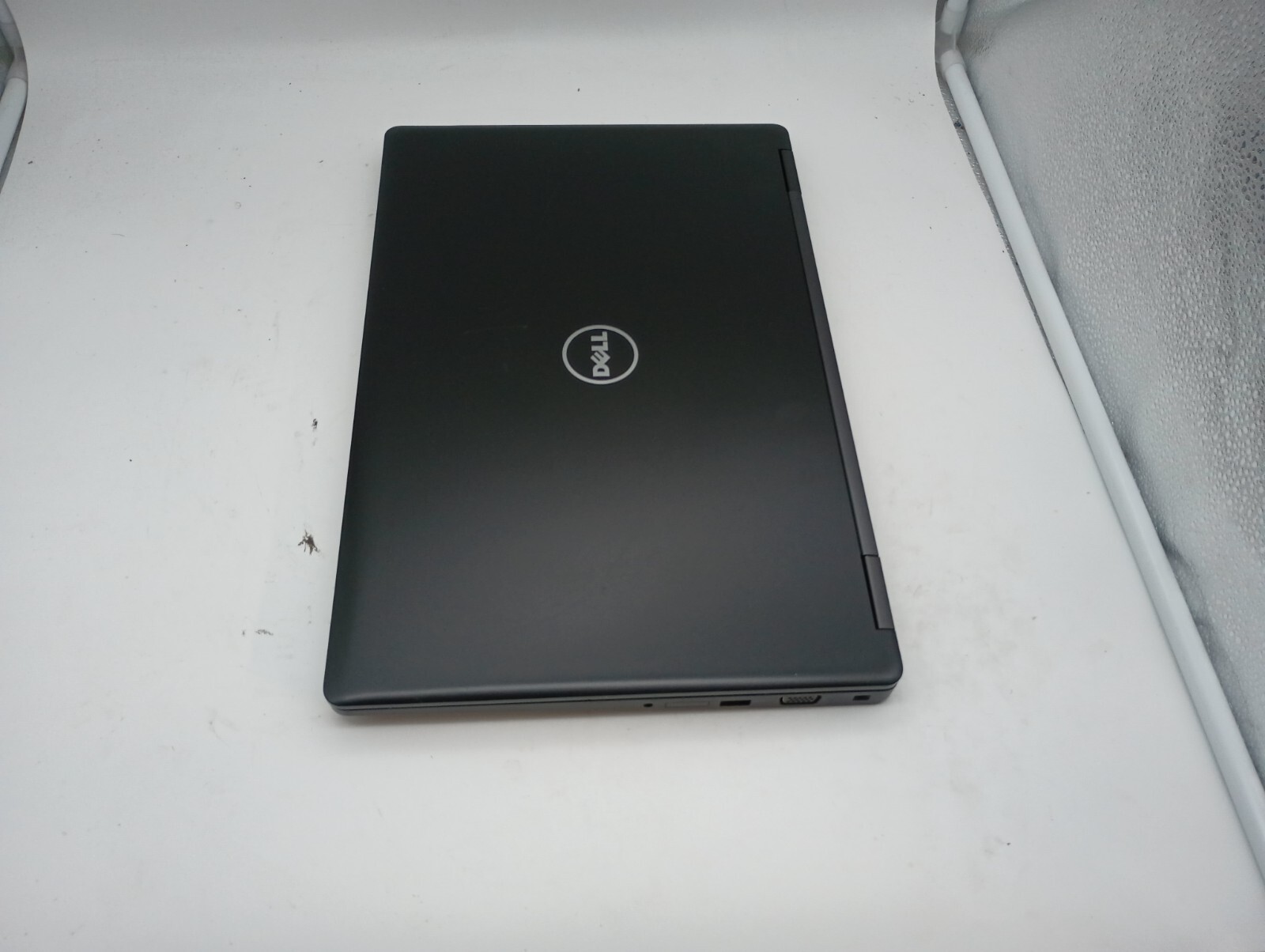 12111 Precision3520 w/charger.i7 7th gen(4cores)8GB.512GB SSD.Hybrid.15.6″W11