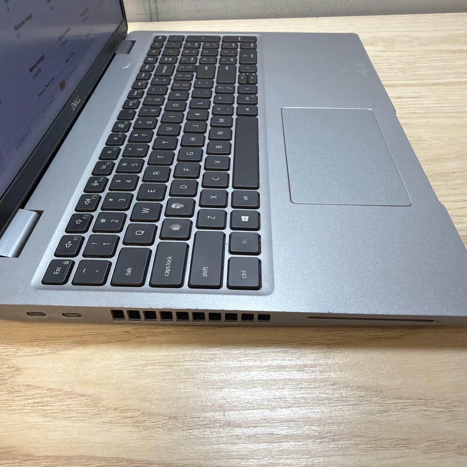 Dell Latitude 5520 i5-1145G7 16GB 512GB SSD 15″ FHD Win11 – Good Cond
