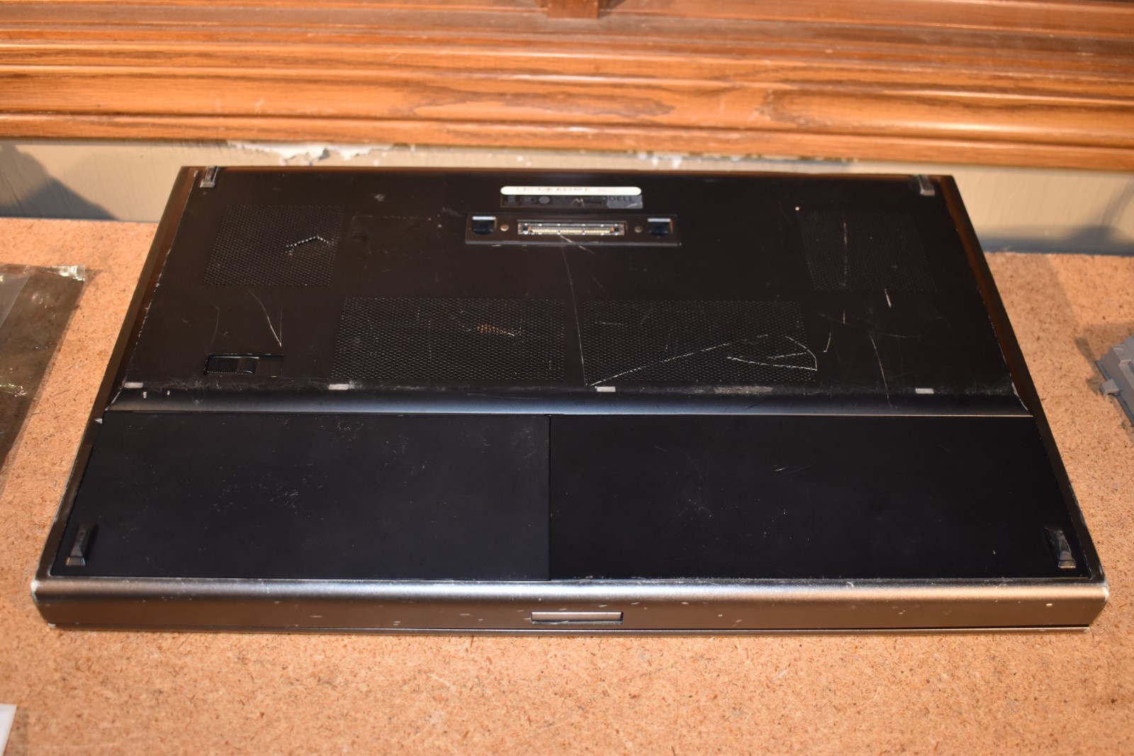 Dell Precision M6800 17″ Quad Core i5-4210M 500GB HDD Windows 7 32-bit DVD-RW