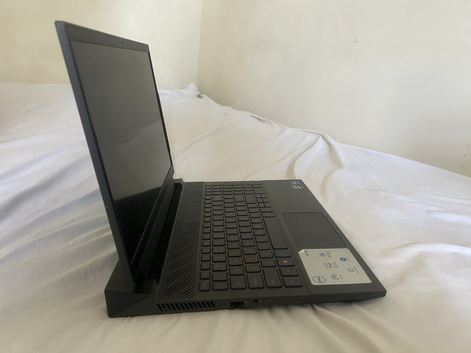 DELL G15 High level gaming laptop with battery – 64GBRam 1Tb storage
