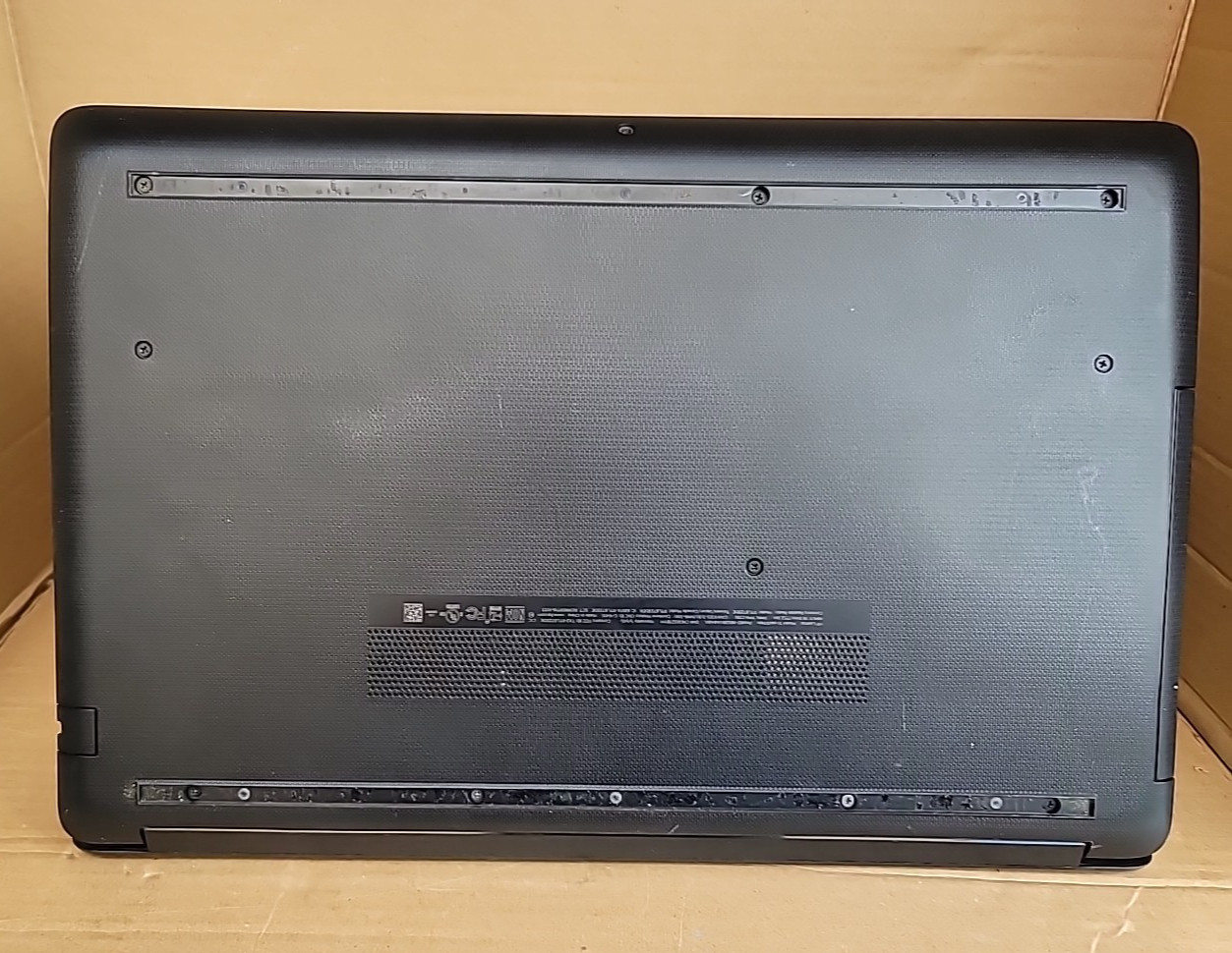 HP 15-db0xxx 14″ AMD A6-9225 Radeon R4 2.6GHz, 4GB RAM, Windows11 Pro, 160GB HDD