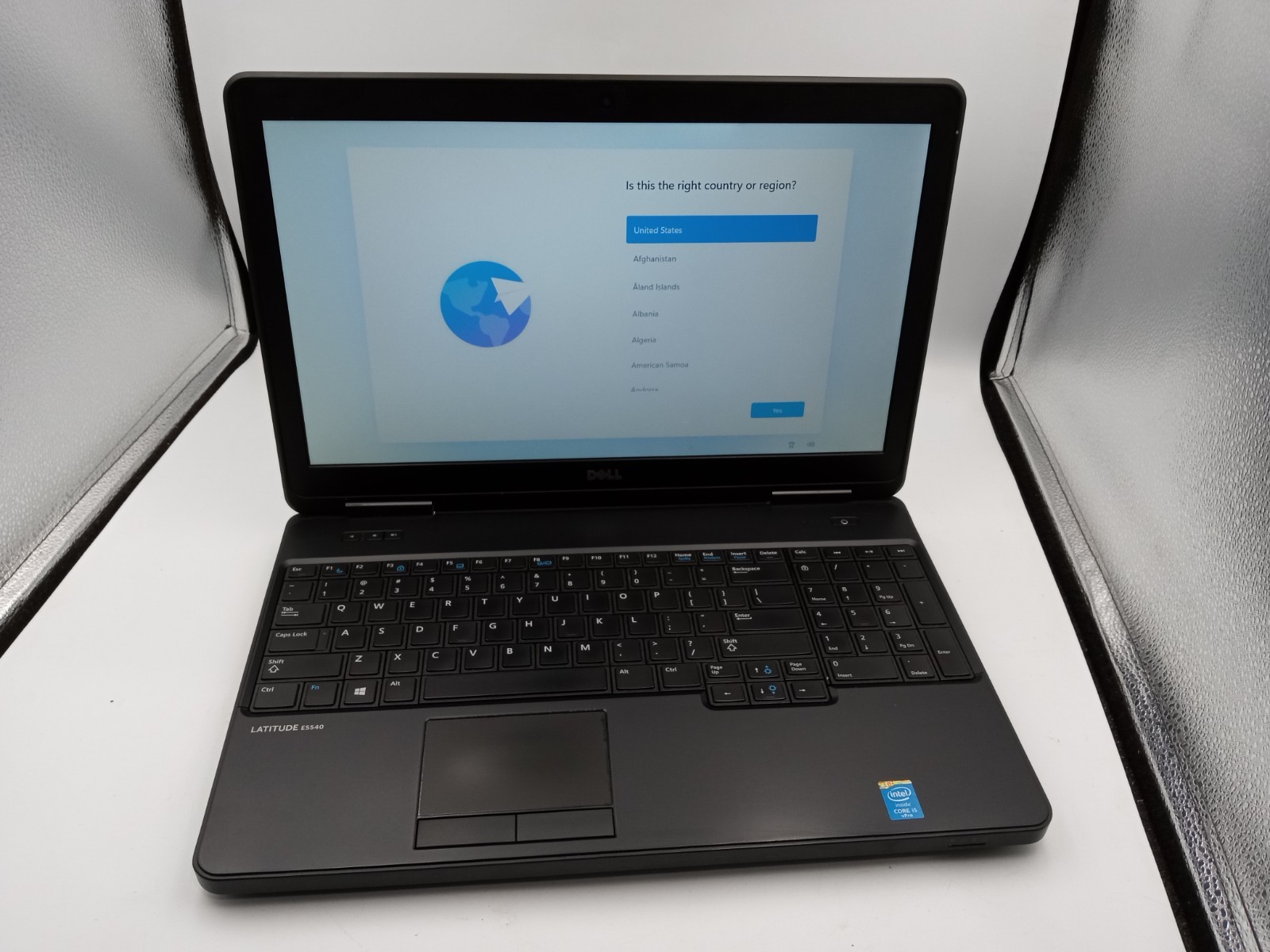 Dell Latitude E5540 15″ Laptop Intel i5-4310U 4GB RAM 128GB SSD Windows 11 -RR
