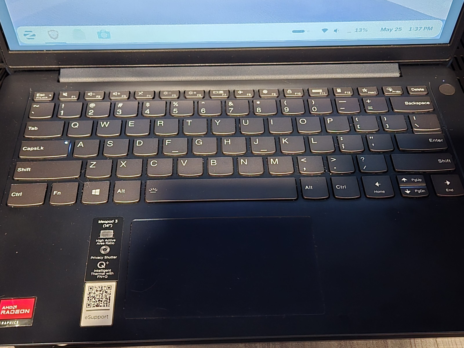 Lenovo IdeaPad 3 Ryzen 7 5700U 512GB SSD Radeon Graphics Zorin OS Linux