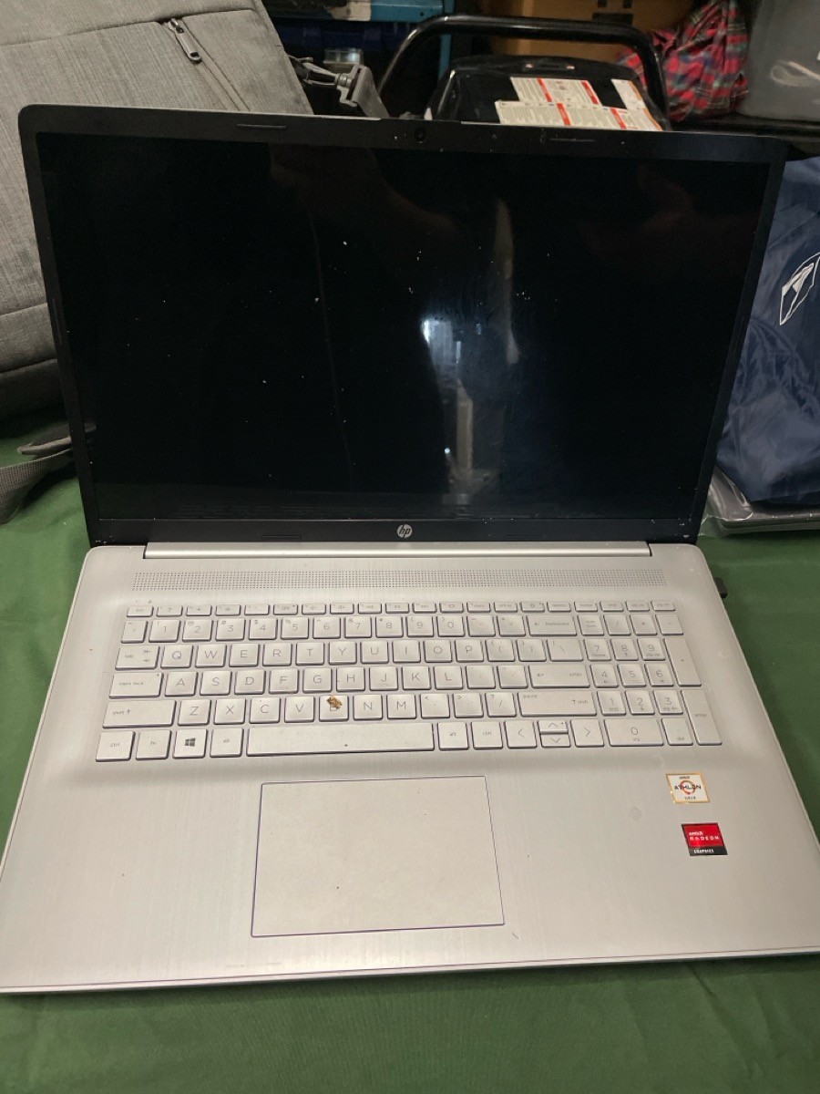 HEWLETT PACKARD 17-CP0096NR 1TB HD 8GB Ram 17″ (MAD050505)