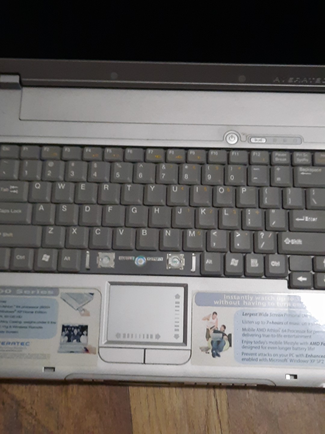 AVERATEC 6240 combination laptop & stand alone DVD player No charger