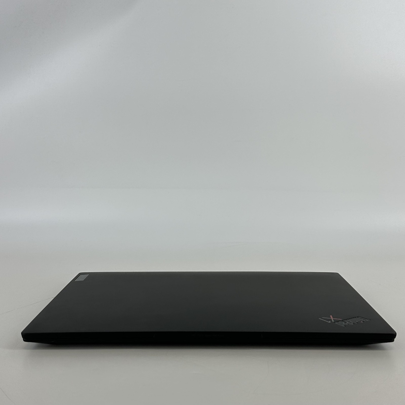 Lenovo ThinkPad X1 Carbon Gen 10 14 FHD+ TOUCH 2.1 GHz i7-1260P 16GB 512GB SSD