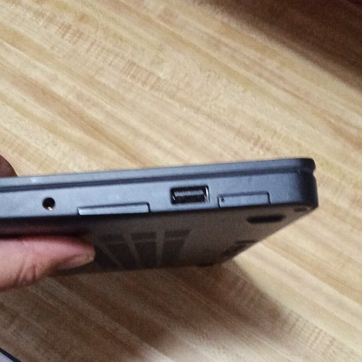Dell Latitude E7470 14″ i5-6th Gen 8GB RAM 256GB SSD Win 10 Pro Black