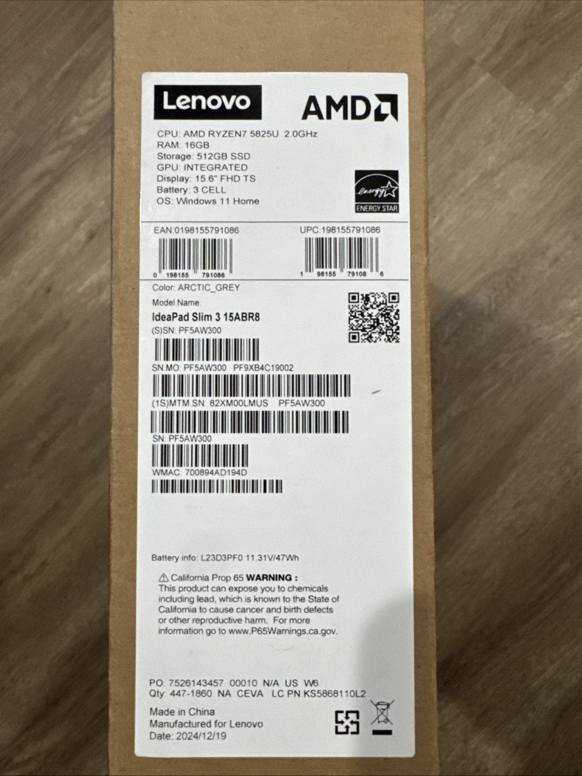 Lenovo IdeaPad Slim 3 15.6 5825U AMD Radeon 16GB 512GB 15.6″ LCD Touch FHD 3Cell