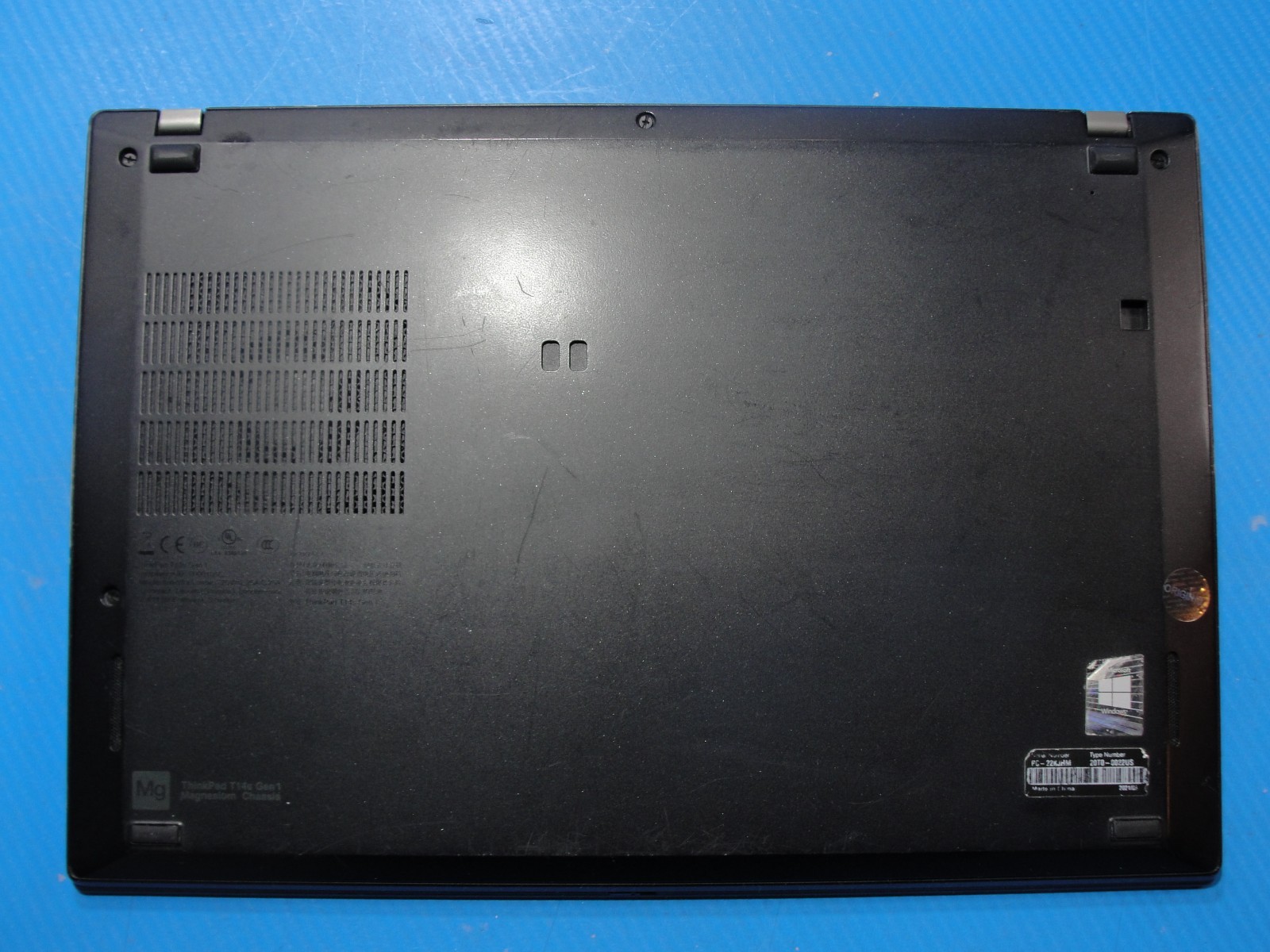 Lenovo ThinkPad T14s Gen 1 14″ FHD i5‑10210U 1.6GHz 8GB RAM 512GB SSD+Charger