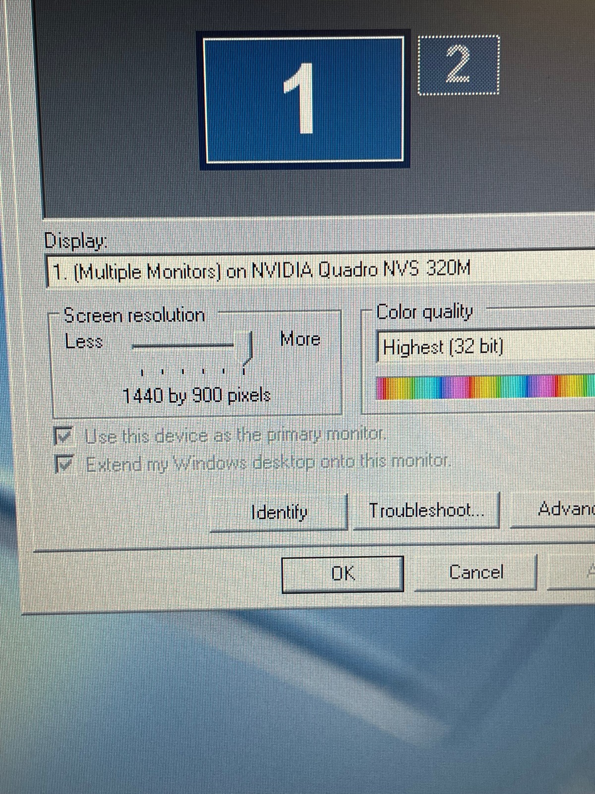 HP Compaq 8710P Core 2 Duo T8100 2100MHz 2 GB 320GB HDD XP Pro WXGA+ Nvidia GPU