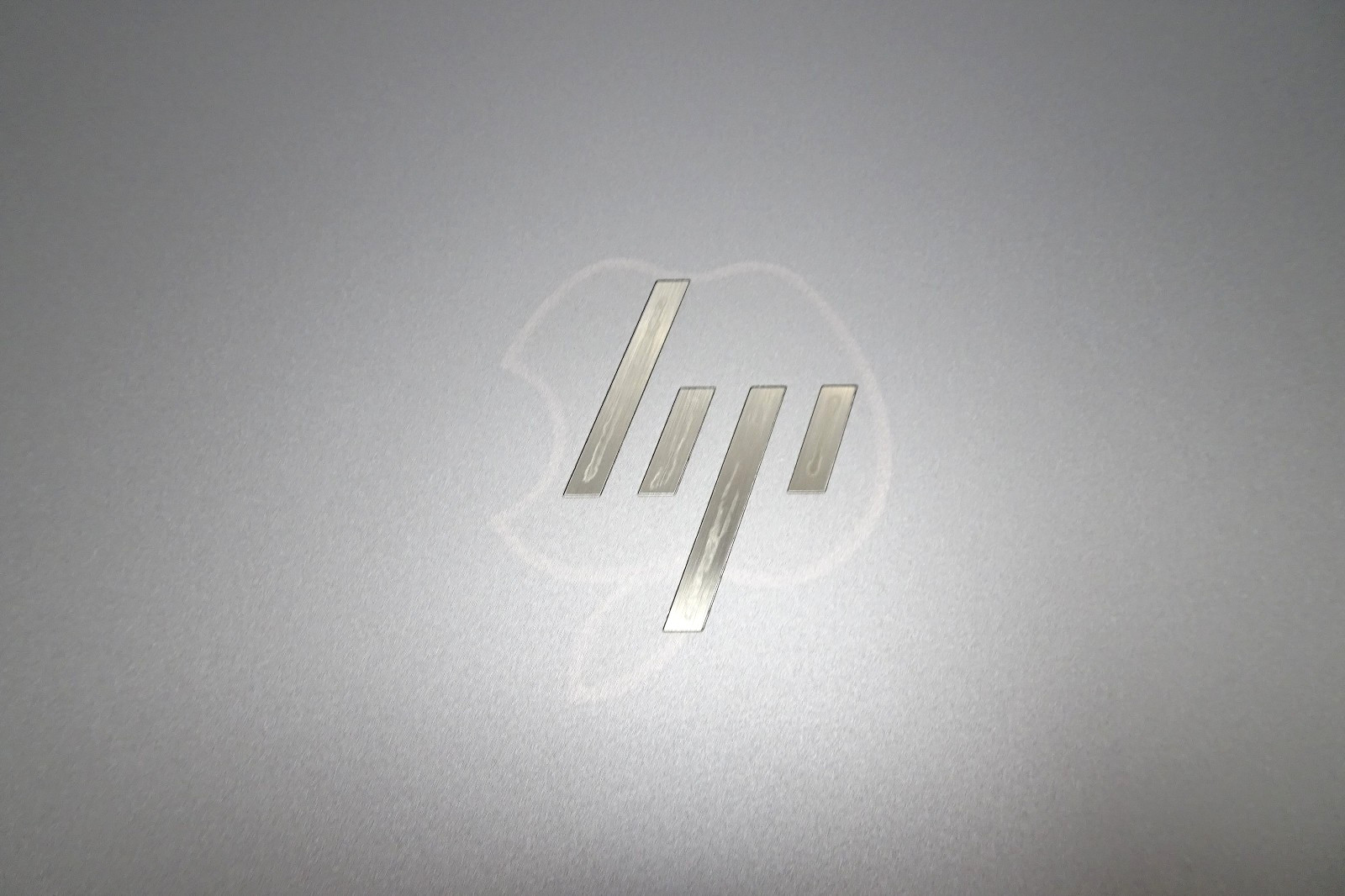 HP ZBook Studio G5 | Intel Xeon E-2176M | 16GB RAM | 512GB NVMe | LINUX | READ