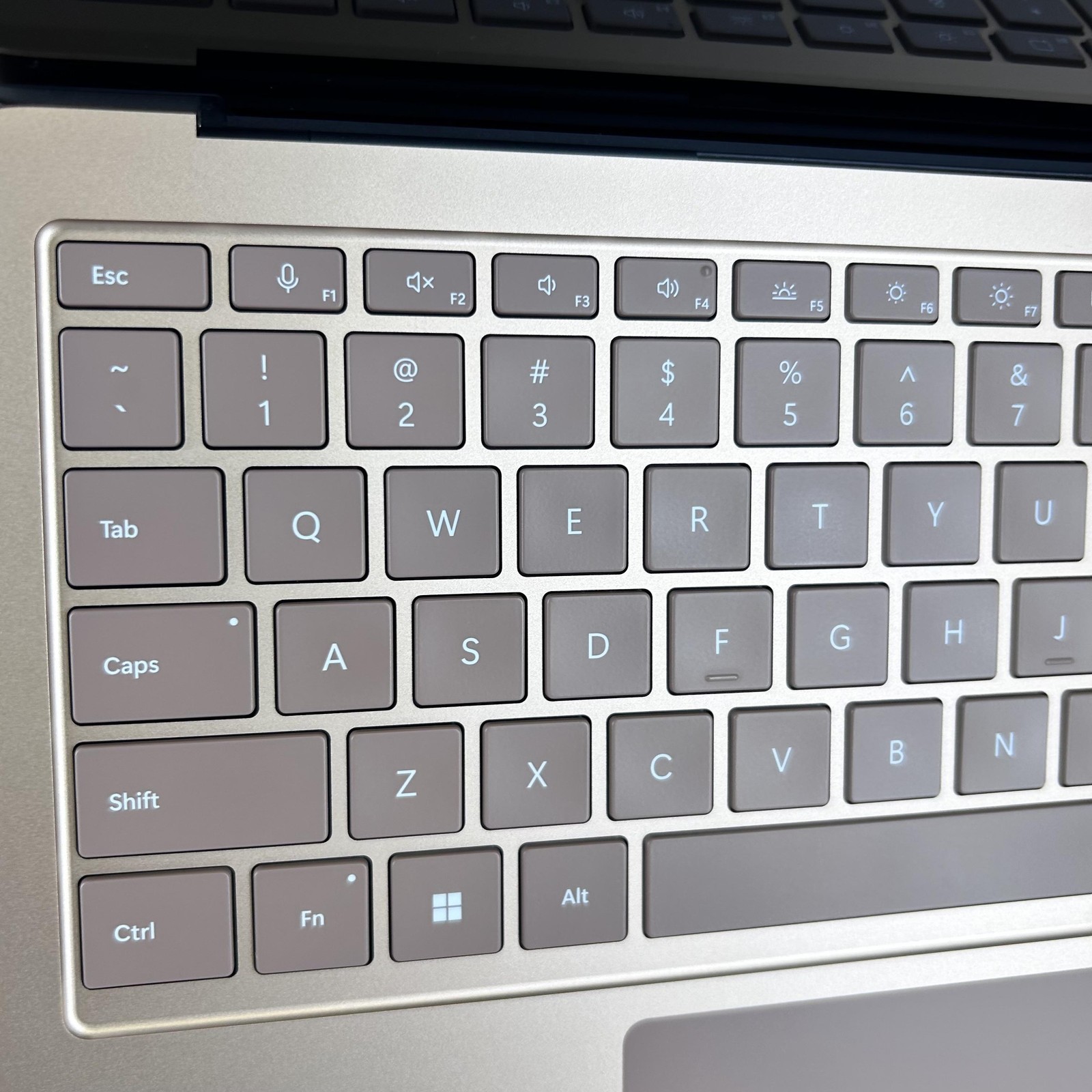 Microsoft Surface Laptop 7 13.8 2K TOUCH Snapdragon X Elite 3.4GHz 16GB 1TB SSD