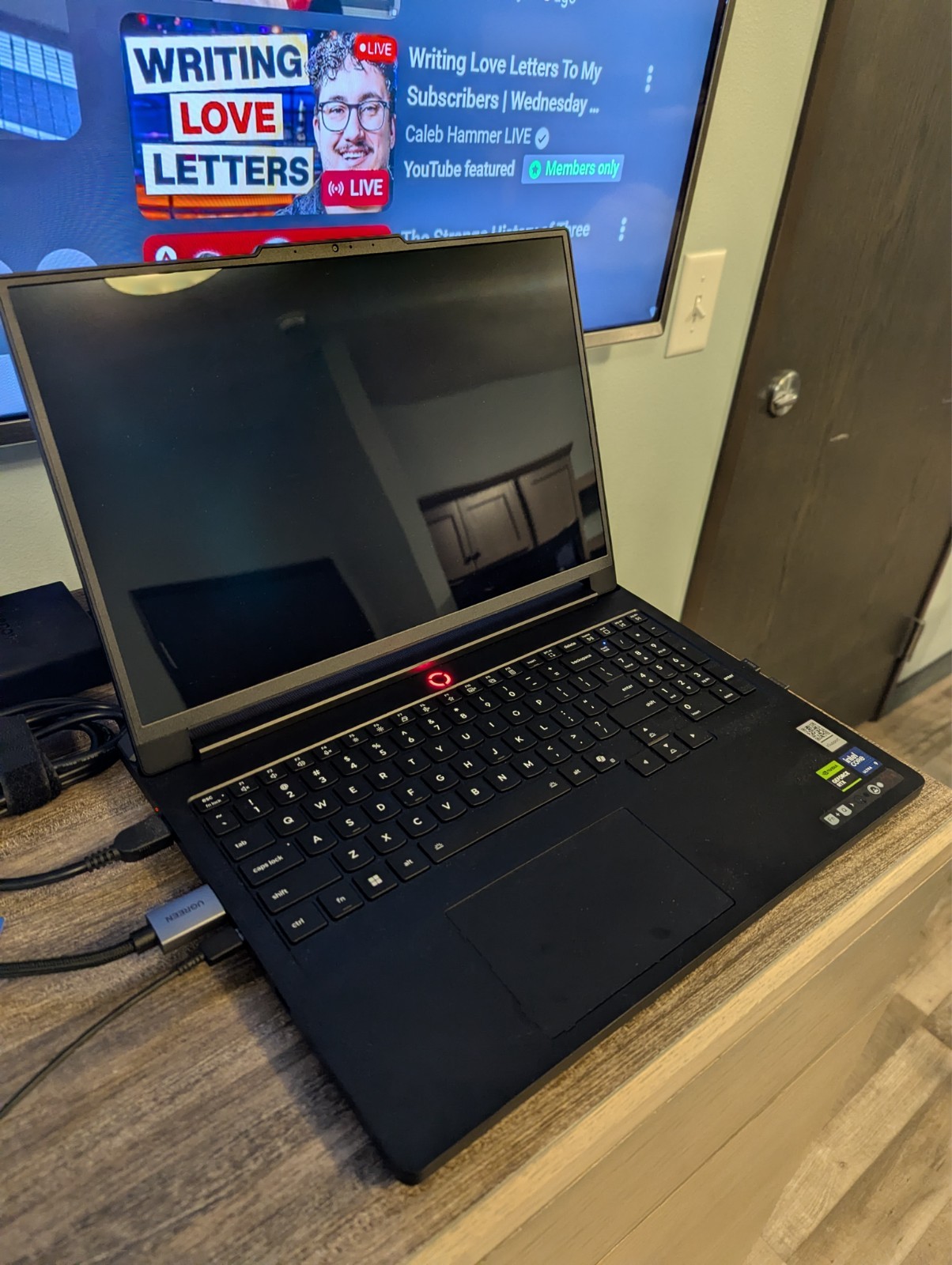 Legion Pro 7i RTX 5090 32GB 16″ OLED Intel Core Ultra 9 275HX