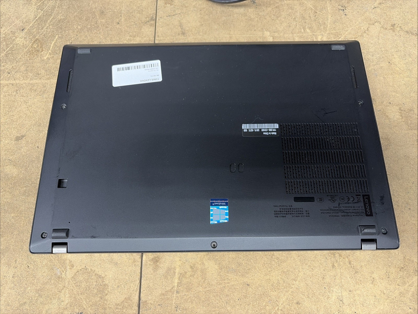 Lenovo ThinkPad T490s 14″ FHD i5-8265u 16GB RAM No OS/SSD