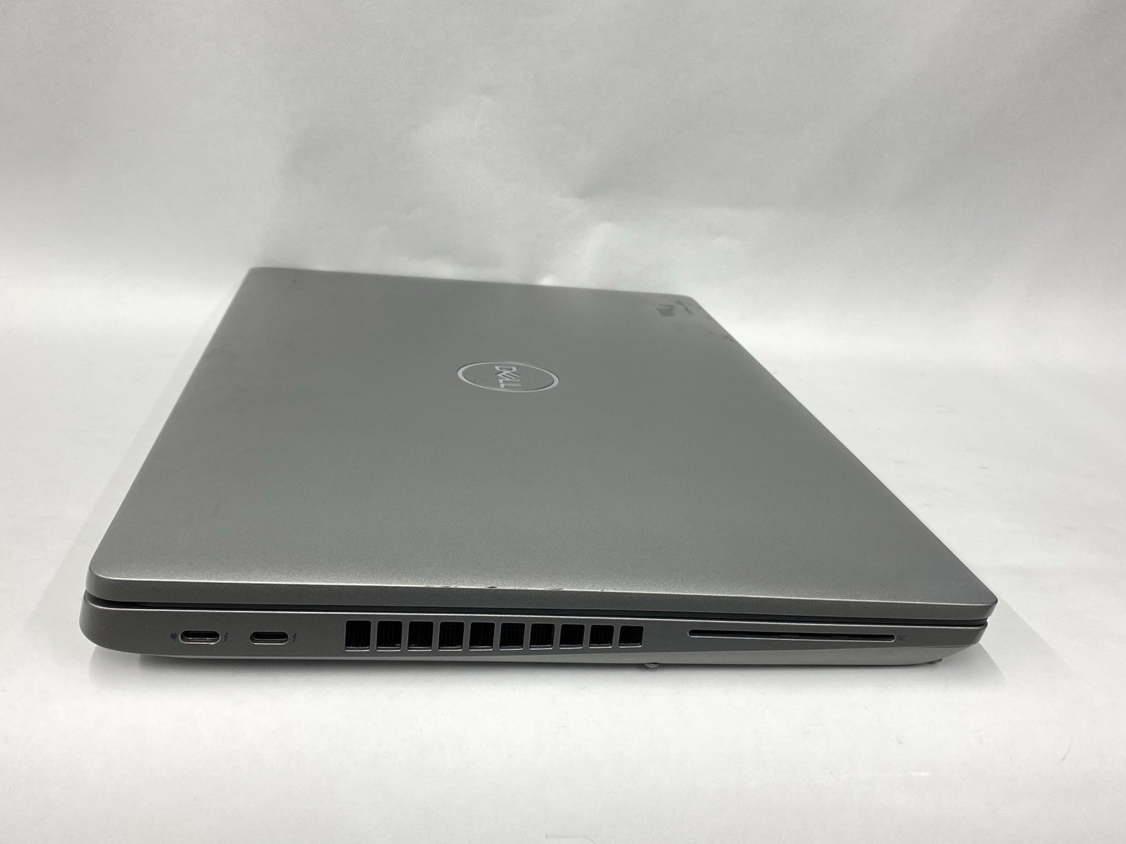 Dell Precision 3561 – FHD – i7-11850H – No RAM/SSD/OS – READ