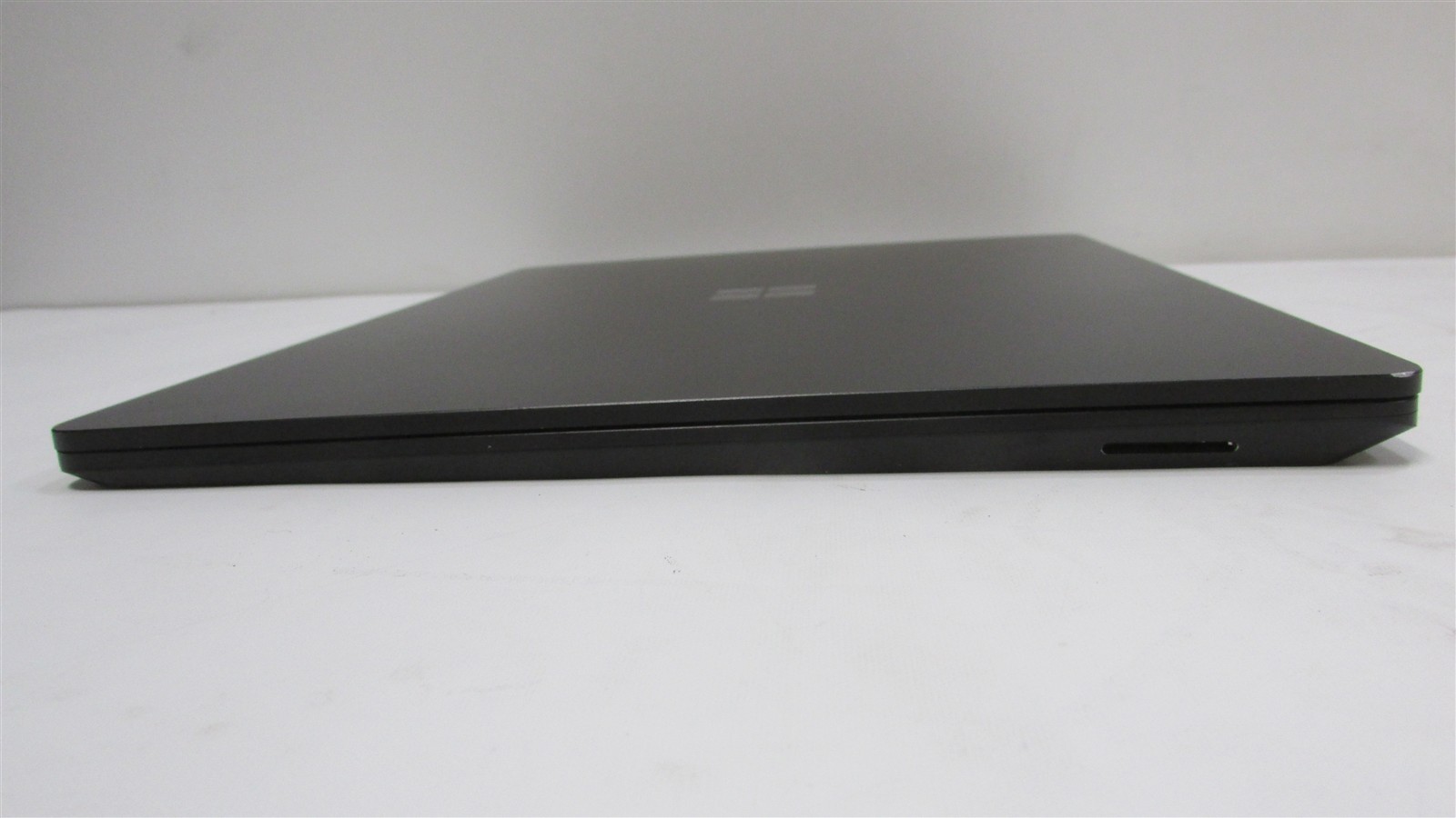 Microsoft Surface Laptop 5 1951 i5-1245U 2.5GHz 16GB RAM 512GB 13.5″ Win 11 Pro