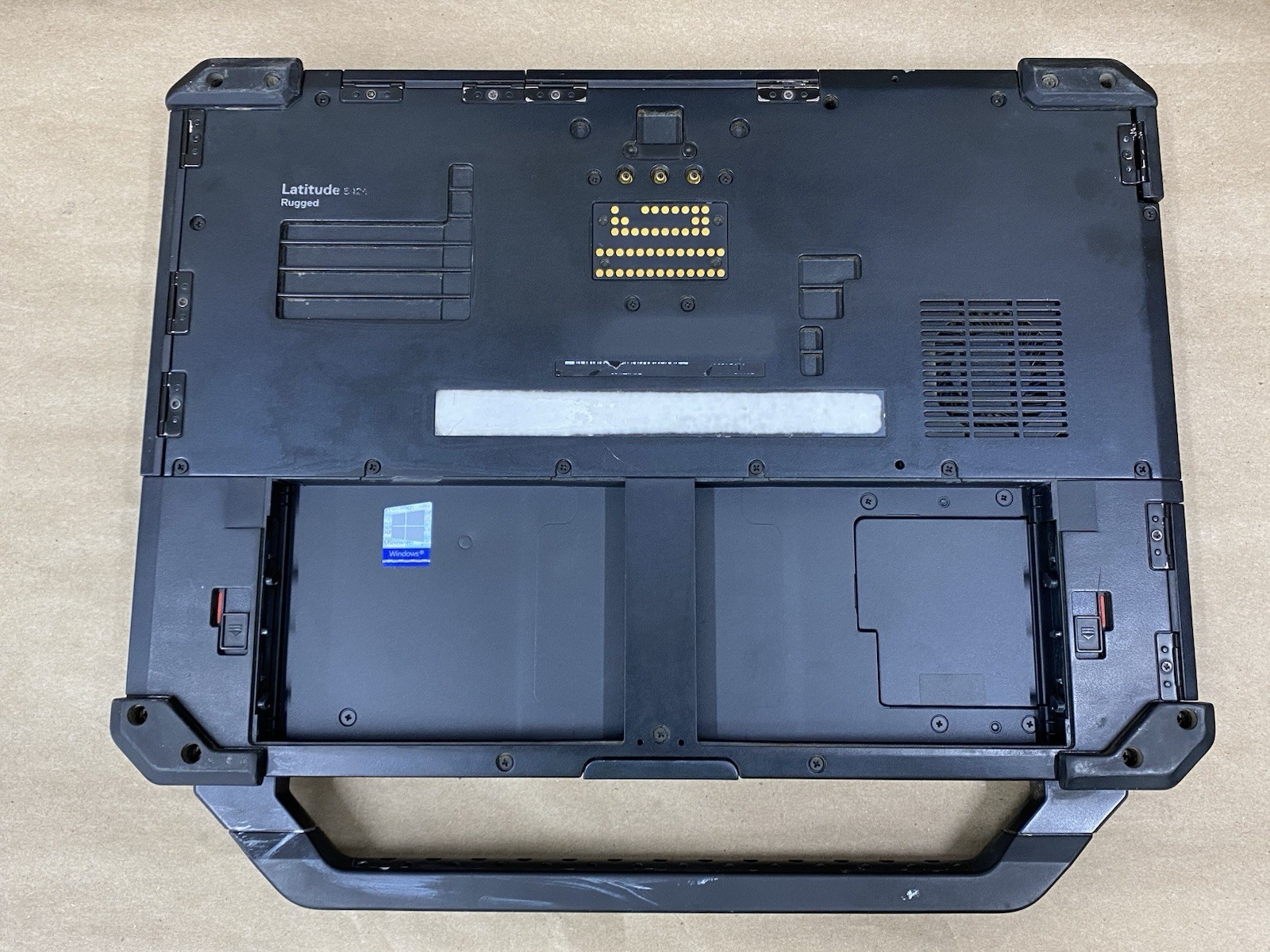 Dell Latitude 5424 Rugged – 14″ FHD – i5-8350U – 16GB – 256GB – Win 10 – READ