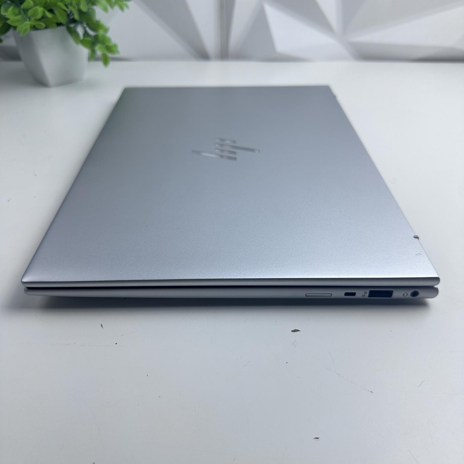 HP EliteBook 840 G11 Laptop, 14″ Touchscreen, Ultra 5 135U, 32GB RAM, 256GB SSD