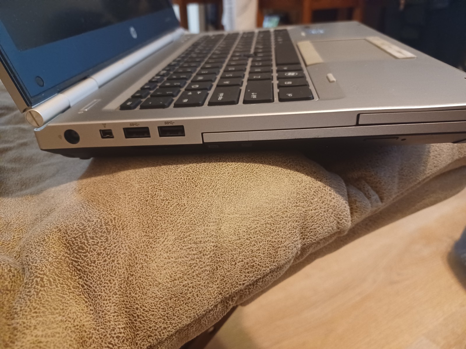 hp elitebook 8470p i5 vpro 8gb ram – No HDD