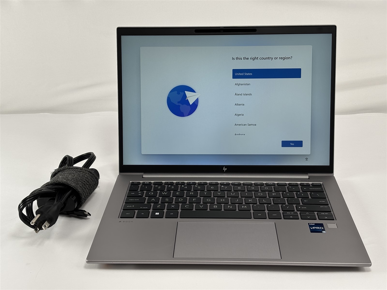 HP ZBook Firefly G10 14″ Core i5-1350P 16GB 256GB SSD Backlit Business