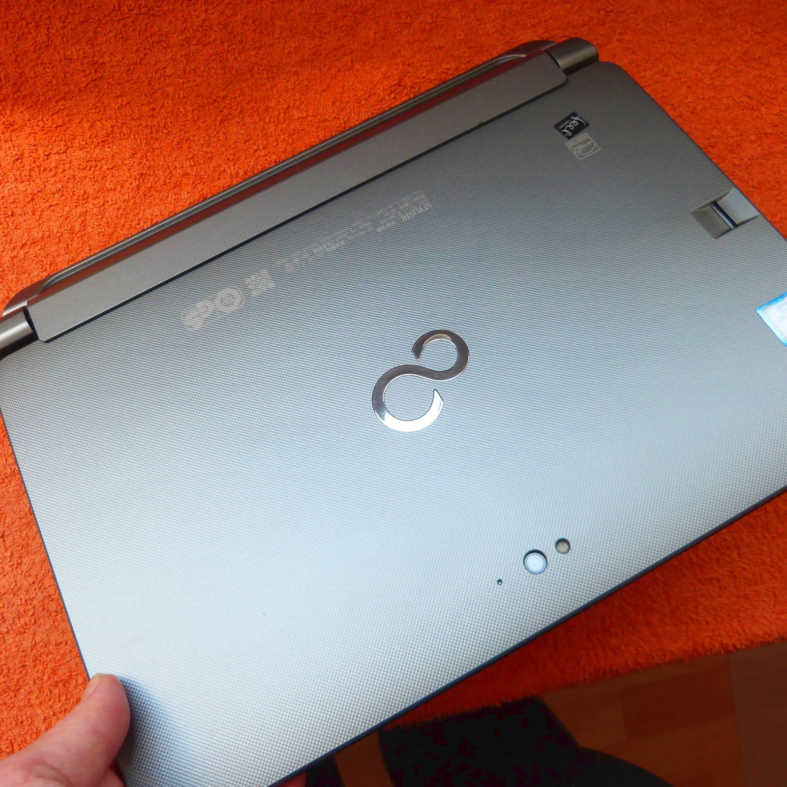 Fujitsu Q616 PRO Convertible Tablet PC 11″ TOUCH l Core M7 Windows 10 SSD