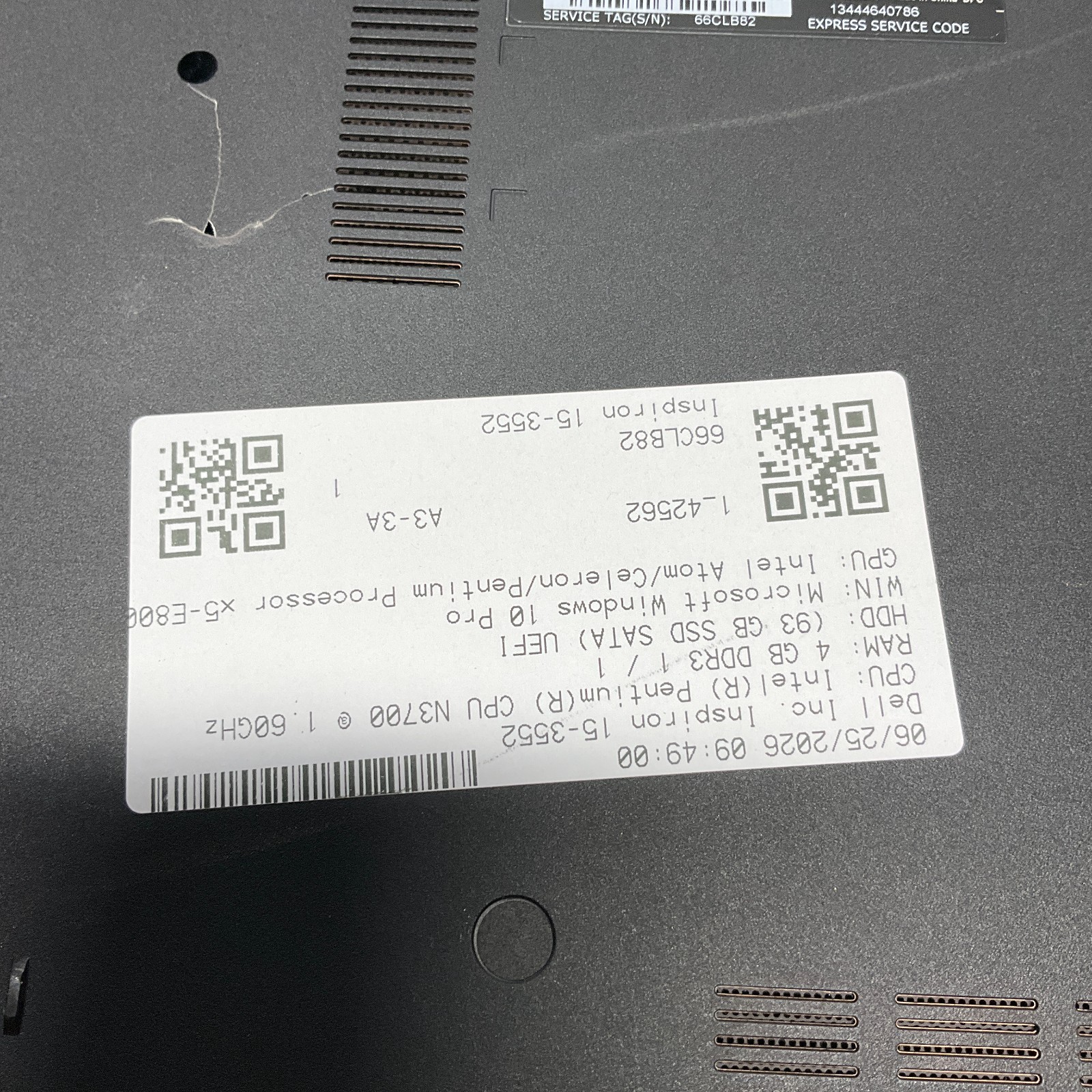 Dell Inspiron 15-3552: Pentium N3700 1.60GHz 4GB 100GB SSD Windows 10 Pro Laptop