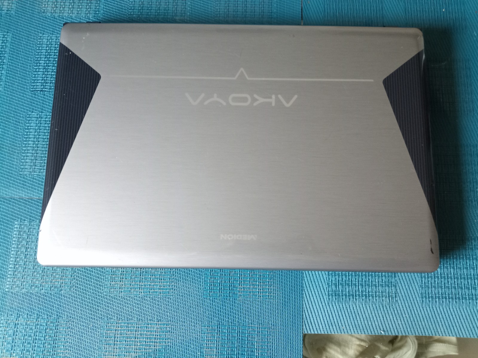 Medion Akoya P8614 – Intel i5 – 18.4 inch