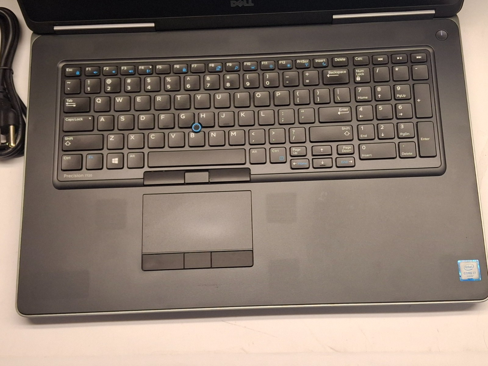 DELL PRECISION 7720 I7-6820HQ 256GB SSD 32GB RAM NVIDIA QUADRO M1200 Win 10 Pro
