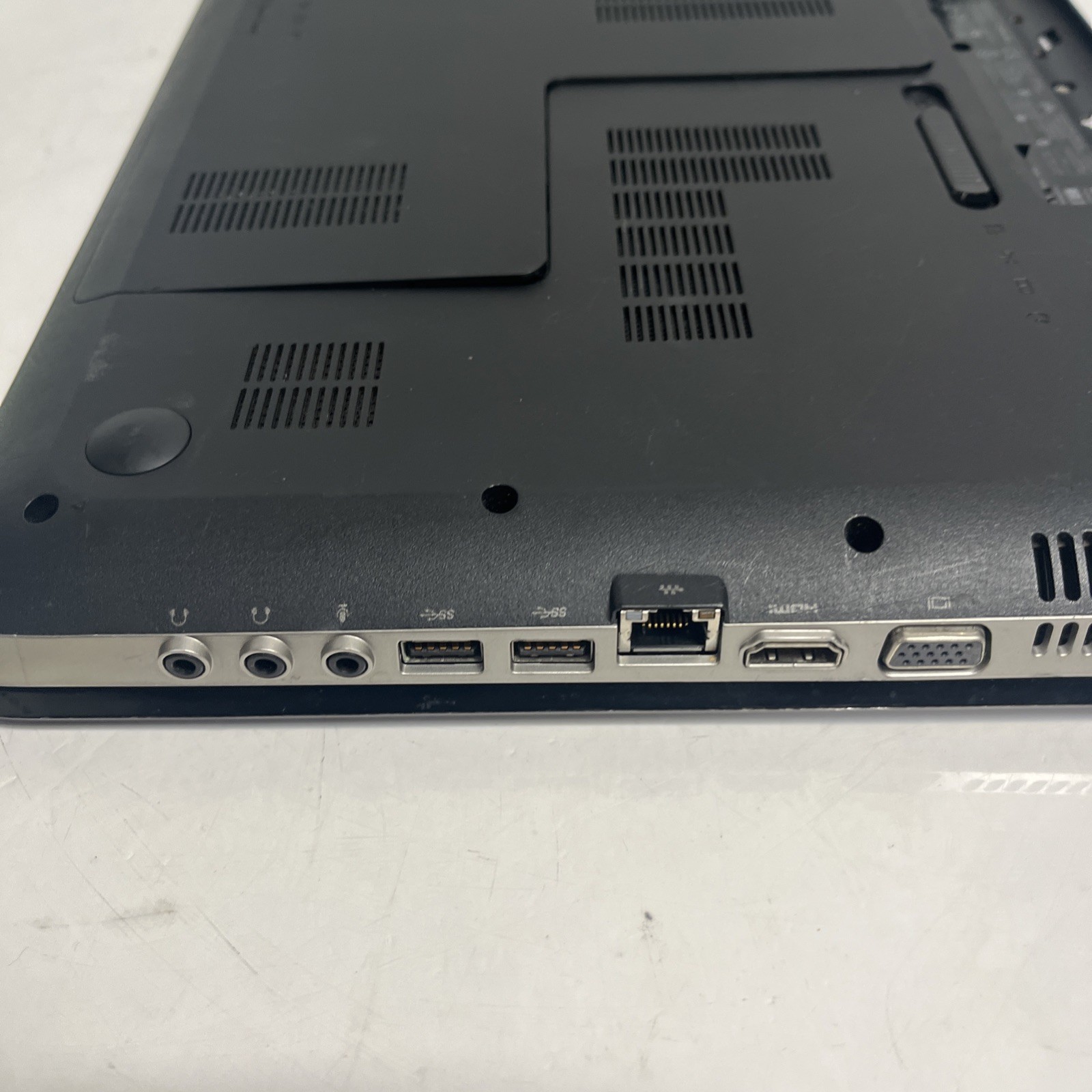HP Pavilion DV7 Intel i7-2630QM 2GHz 8 GB 256GB W10P No Batt