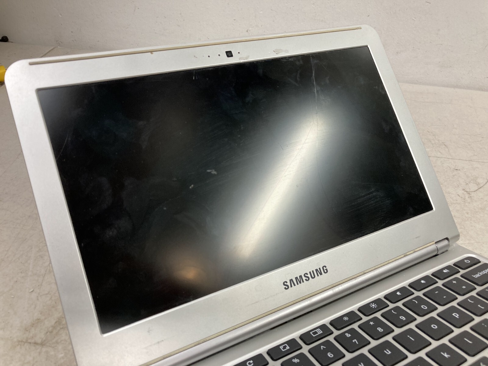 Samsung XE303 C12 Chromebook 11.6 Untested