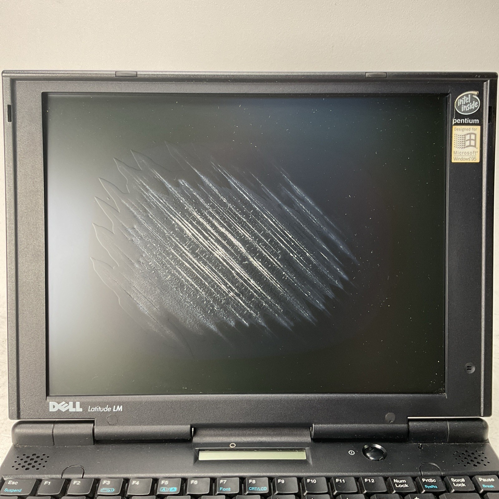 Vintage Dell Latitude LM Laptop TS30GI Pentium Intel – Broken Bad Screen