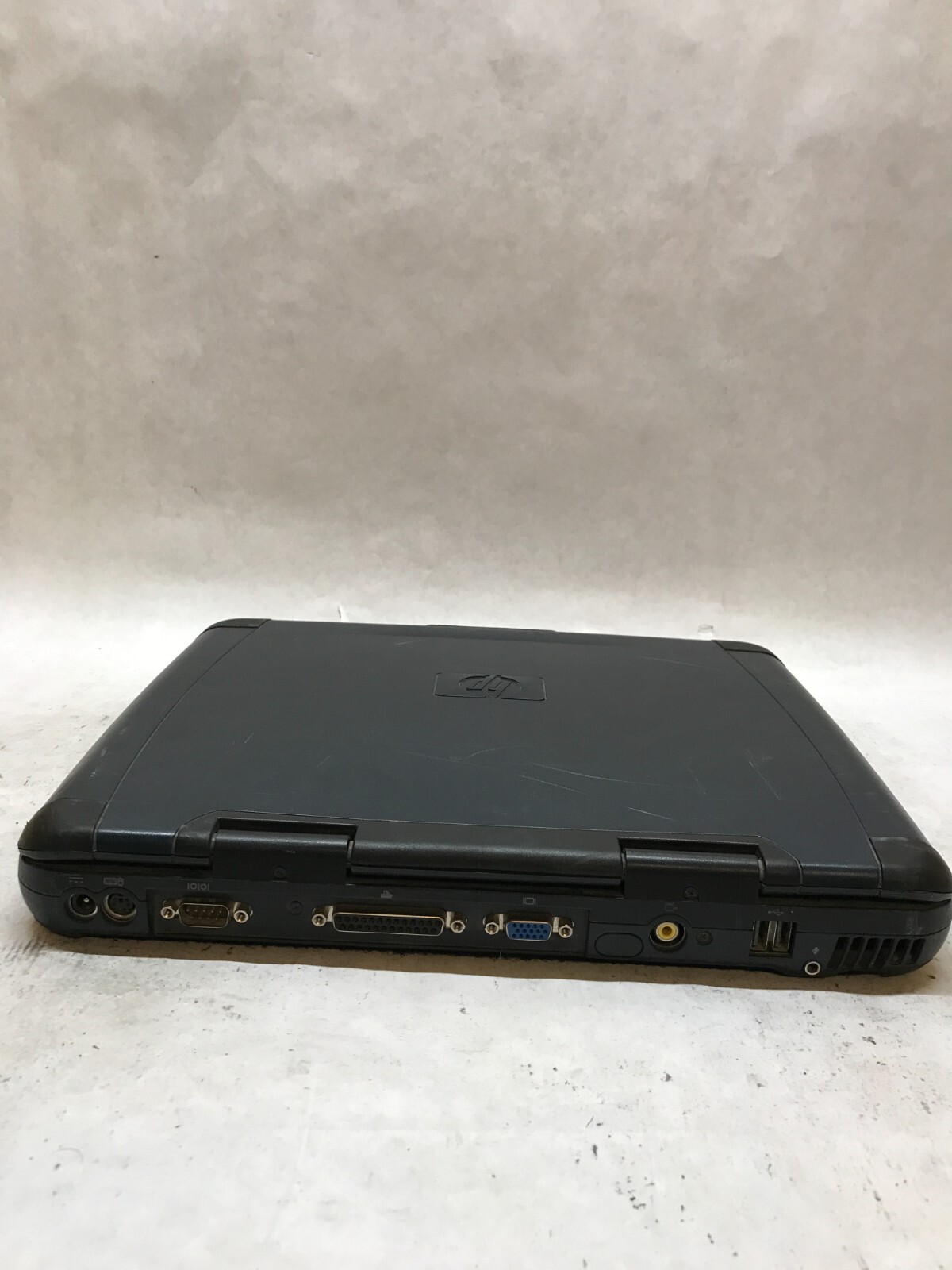 HP Omnibook XE3 F2300KT *Unknown Specs* For Parts/Repair POWER DEAD AS IS – -DW
