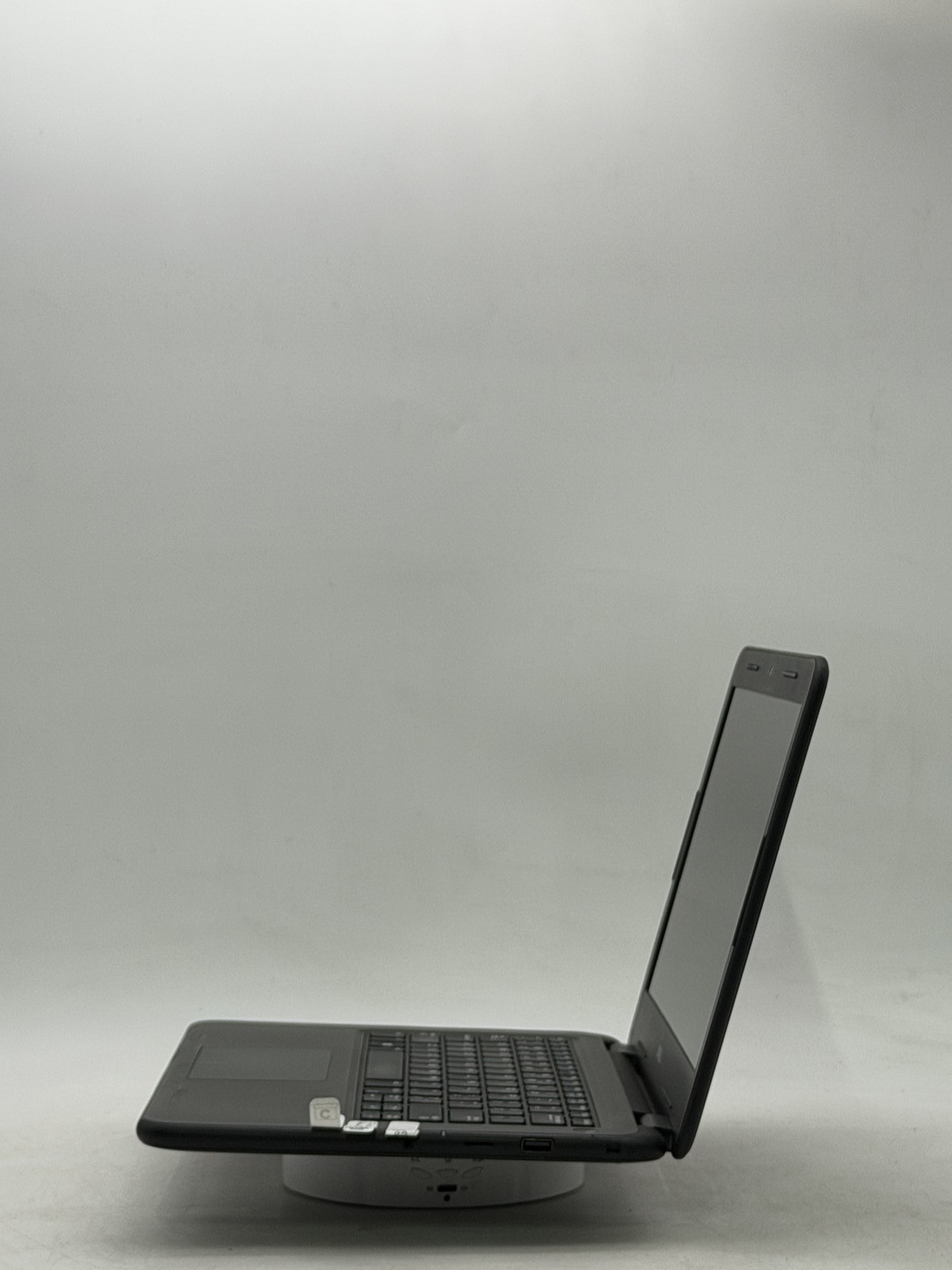 Dell Latitude 3310 13.3in i5-8265U 8GB 128GB NO OS *Read*