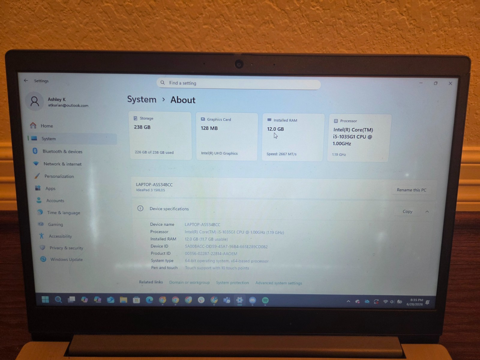 Lenovo IdeaPad 3 15IIL05 15.6 Touch Laptop i5-1035G1 12GB 256GB Win11