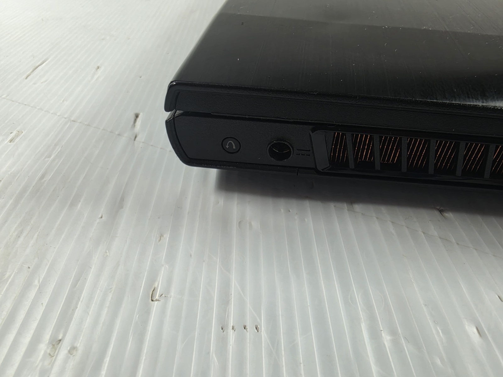 Lenovo Ideapad Y510p Laptop-i7-4700MQ 16GB RAM-500GB SSD-Nvidia Graphics